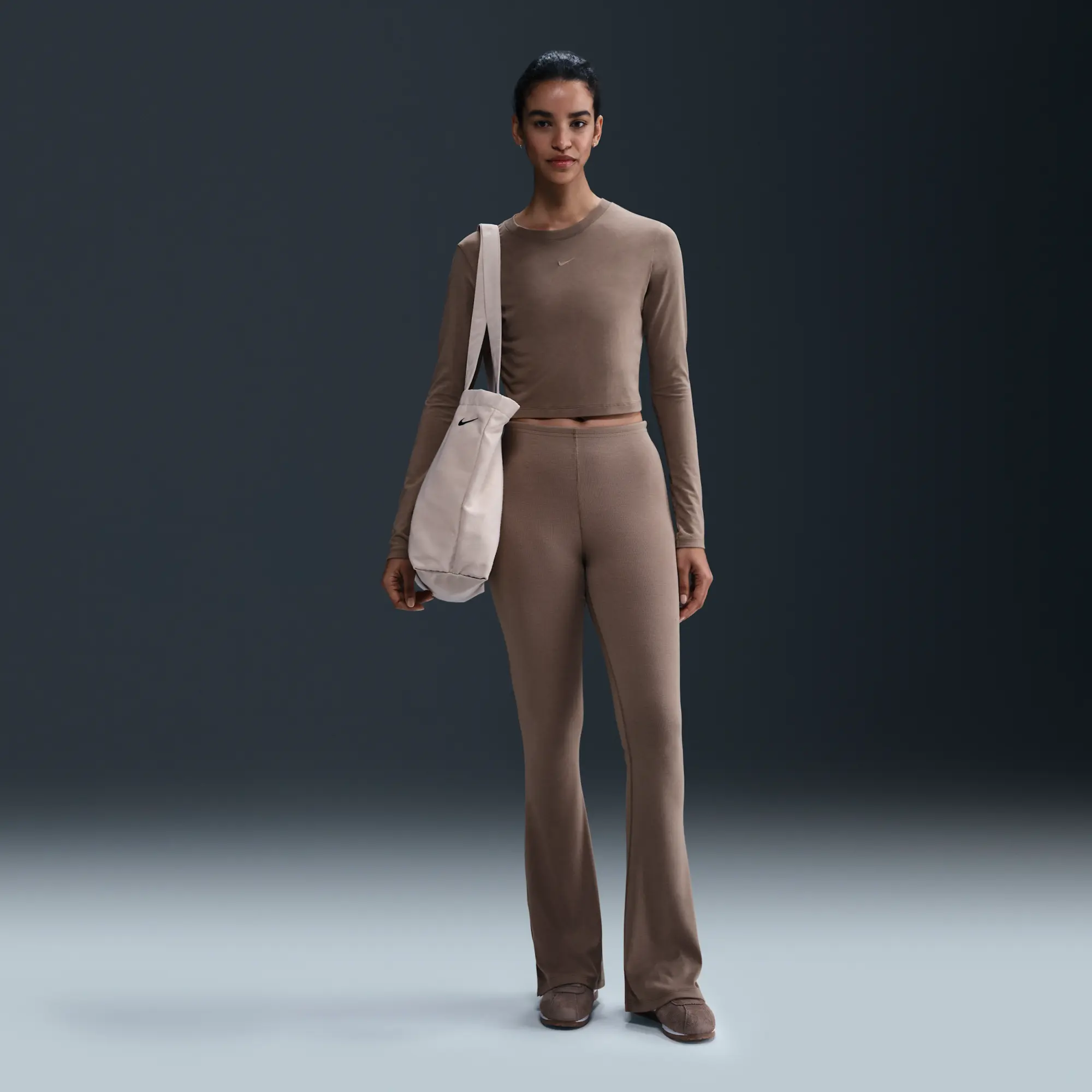 Nike Chill Knit Women Leggings - Beige