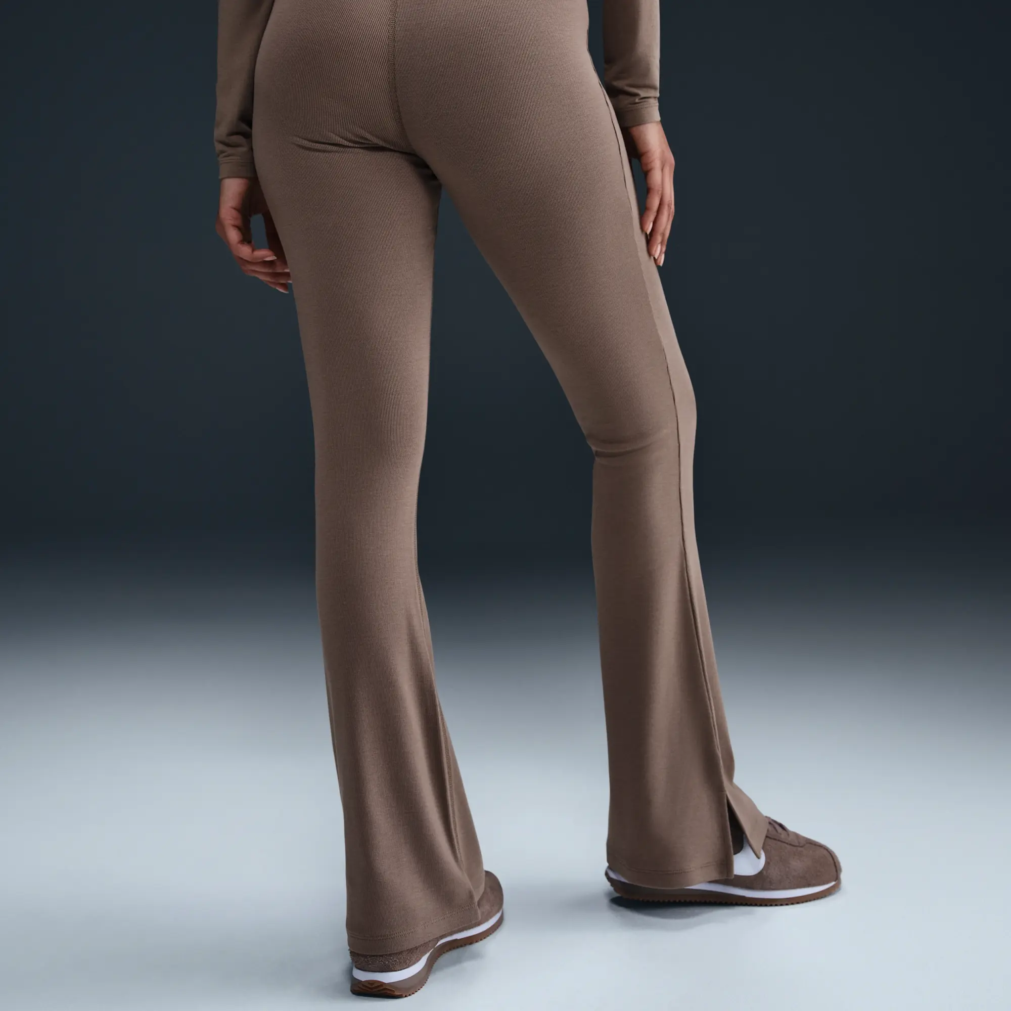 Nike Chill Knit Women Leggings - Beige