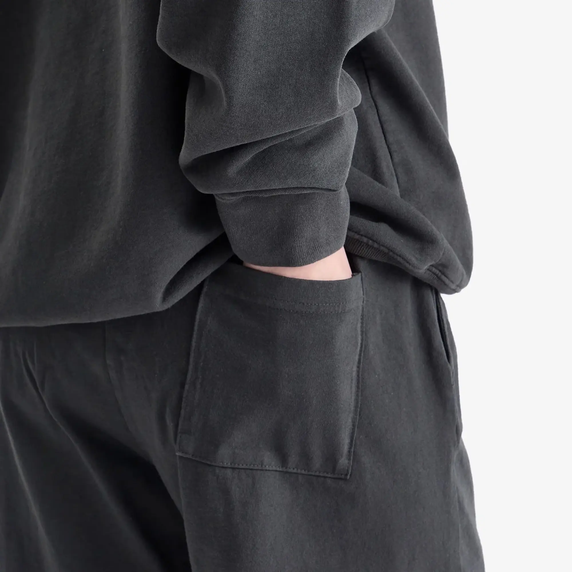 Sporty & Rich Women's California Gym Shorts Faded Black Spring Green/White