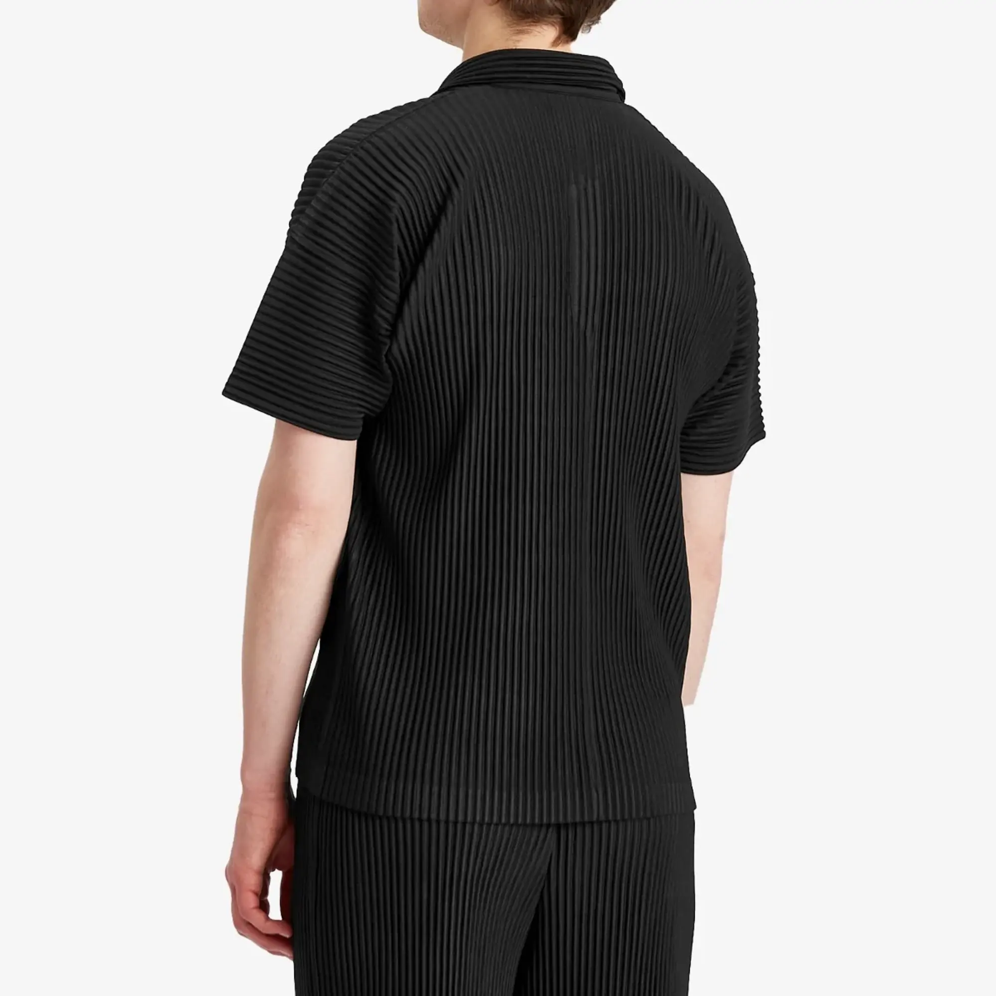 Homme Plissé Issey Miyake Men's Pleated Polo Shirt Black