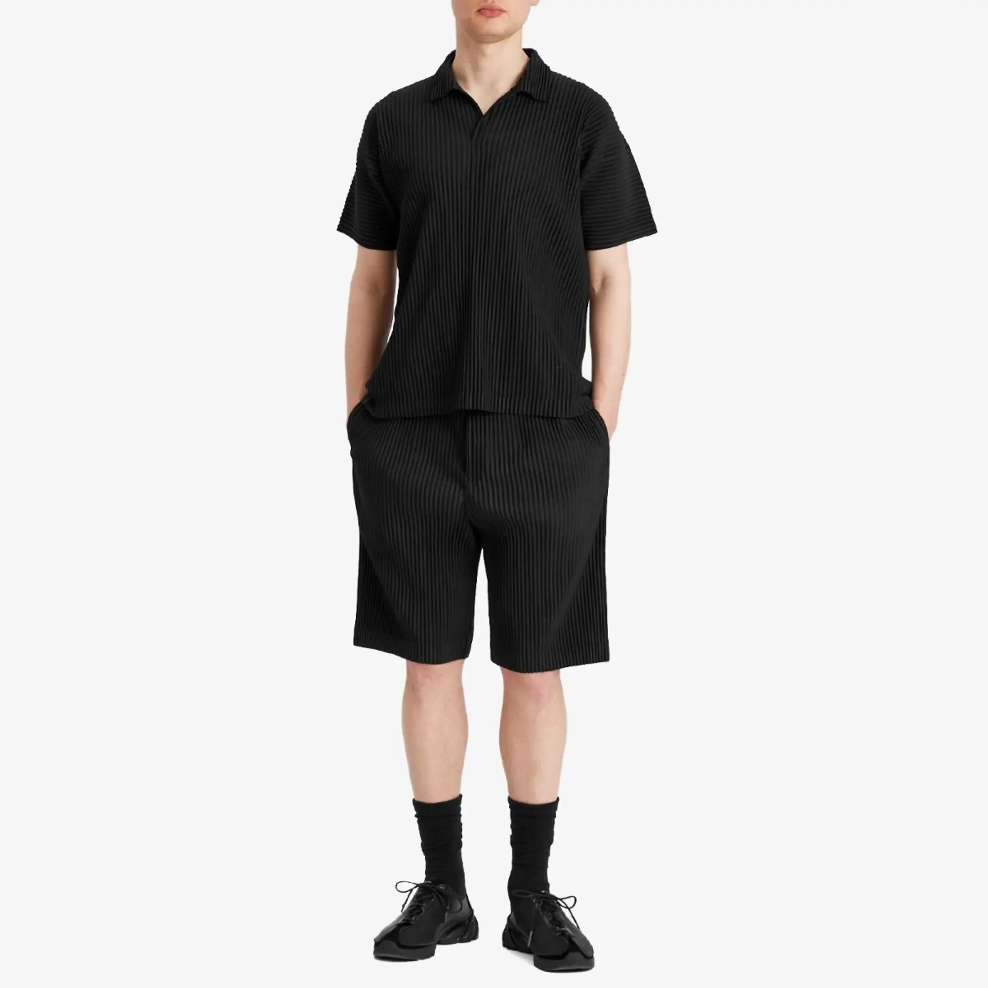 Homme Plissé Issey Miyake Men's Pleated Polo Shirt Black