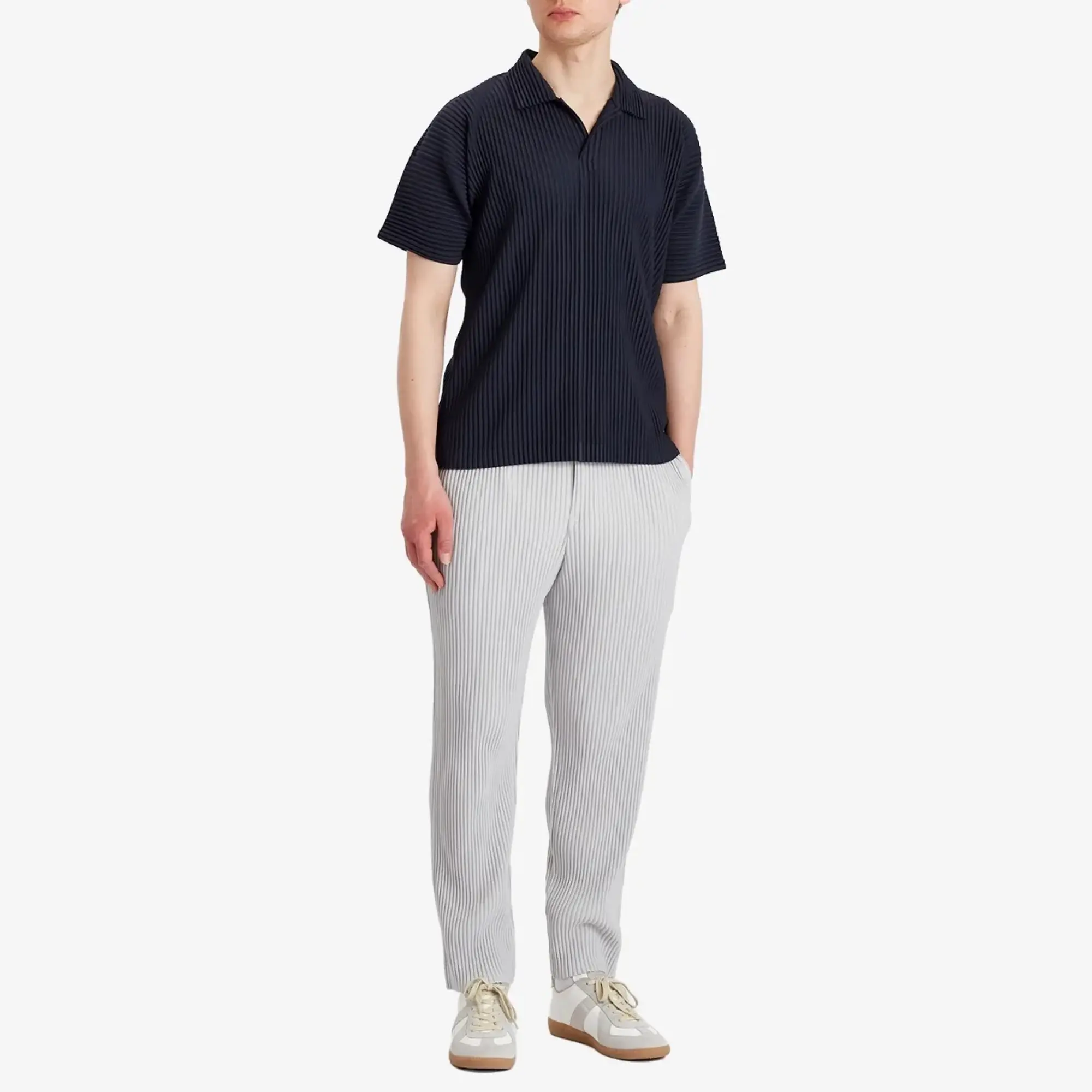 Homme Plissé Issey Miyake Men's Pleated Polo Shirt Navy