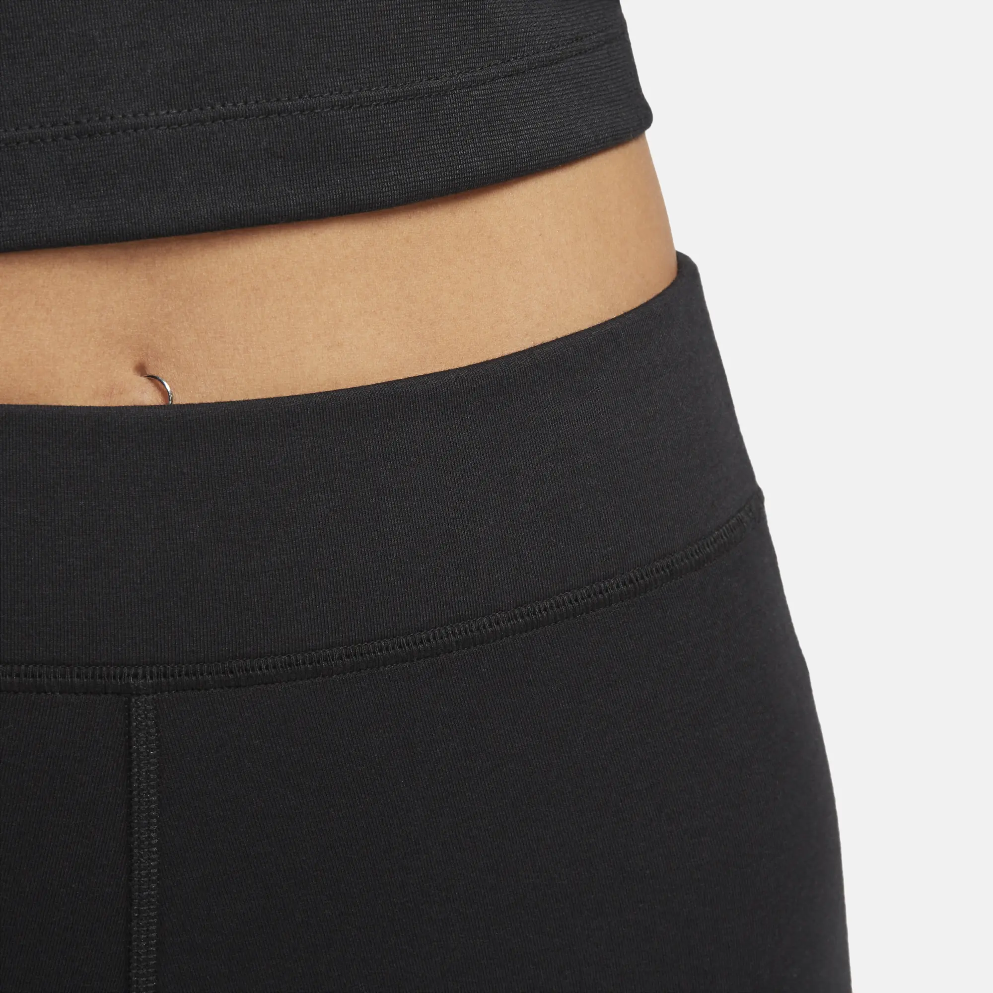 Nike Sportswear Classics Women's High-Waisted Graphic Leggings - Black