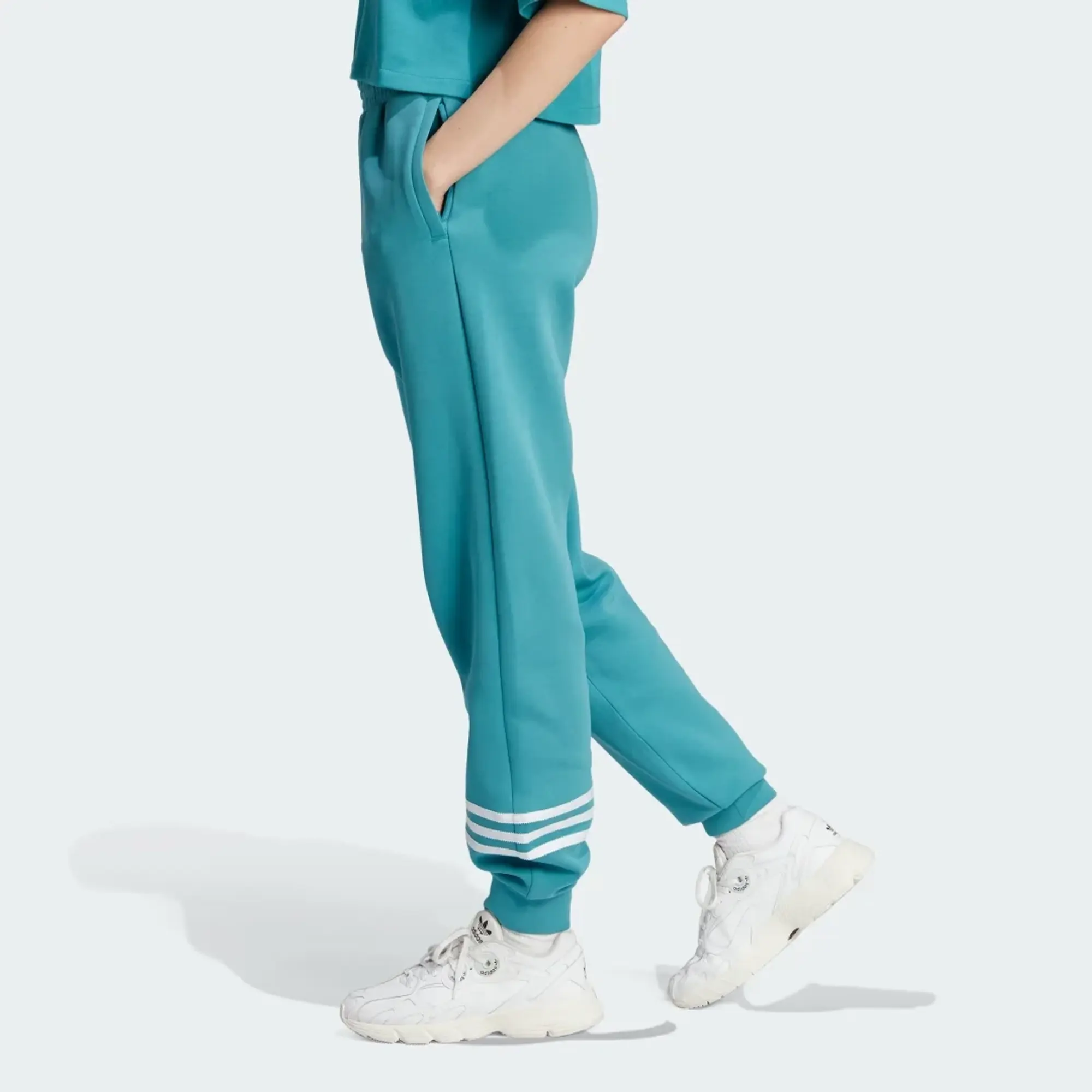 adidas Adicolor Neuclassics Joggers