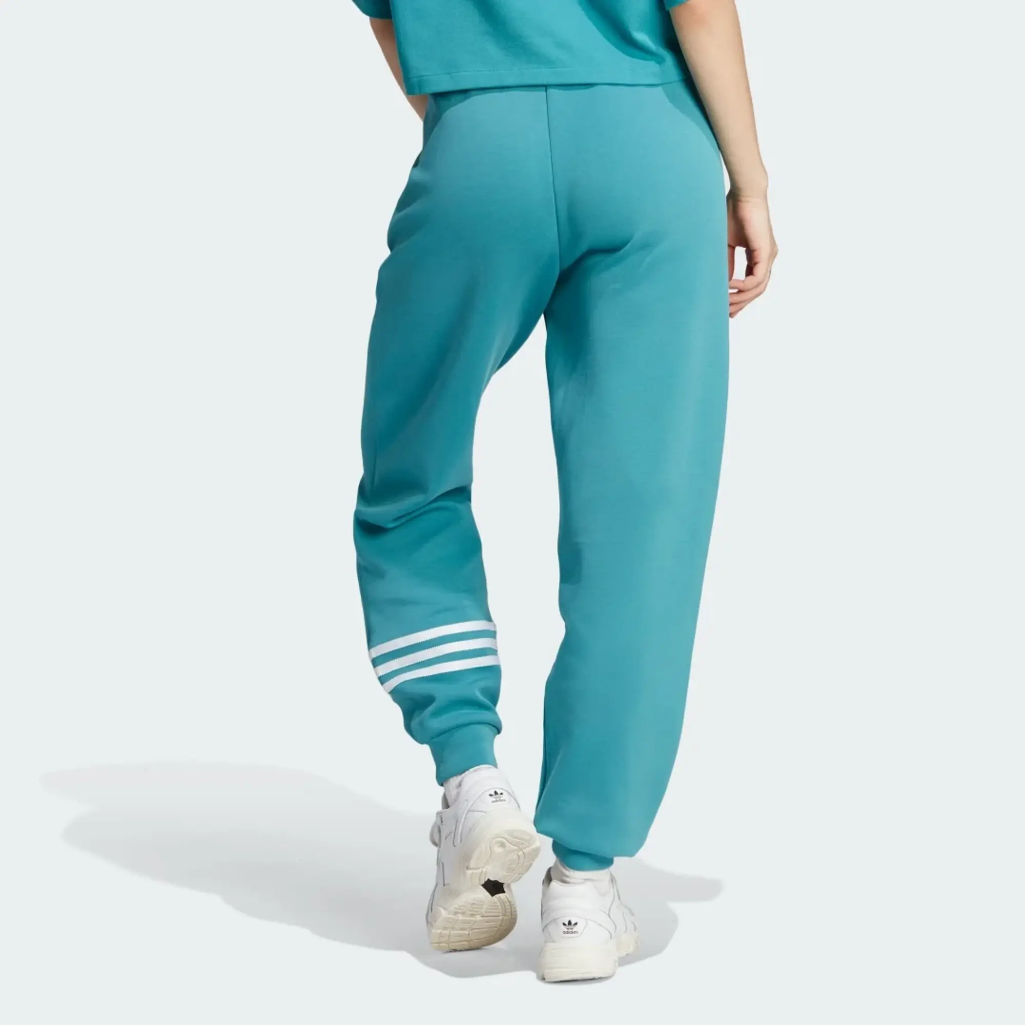 adidas Adicolor Neuclassics Joggers