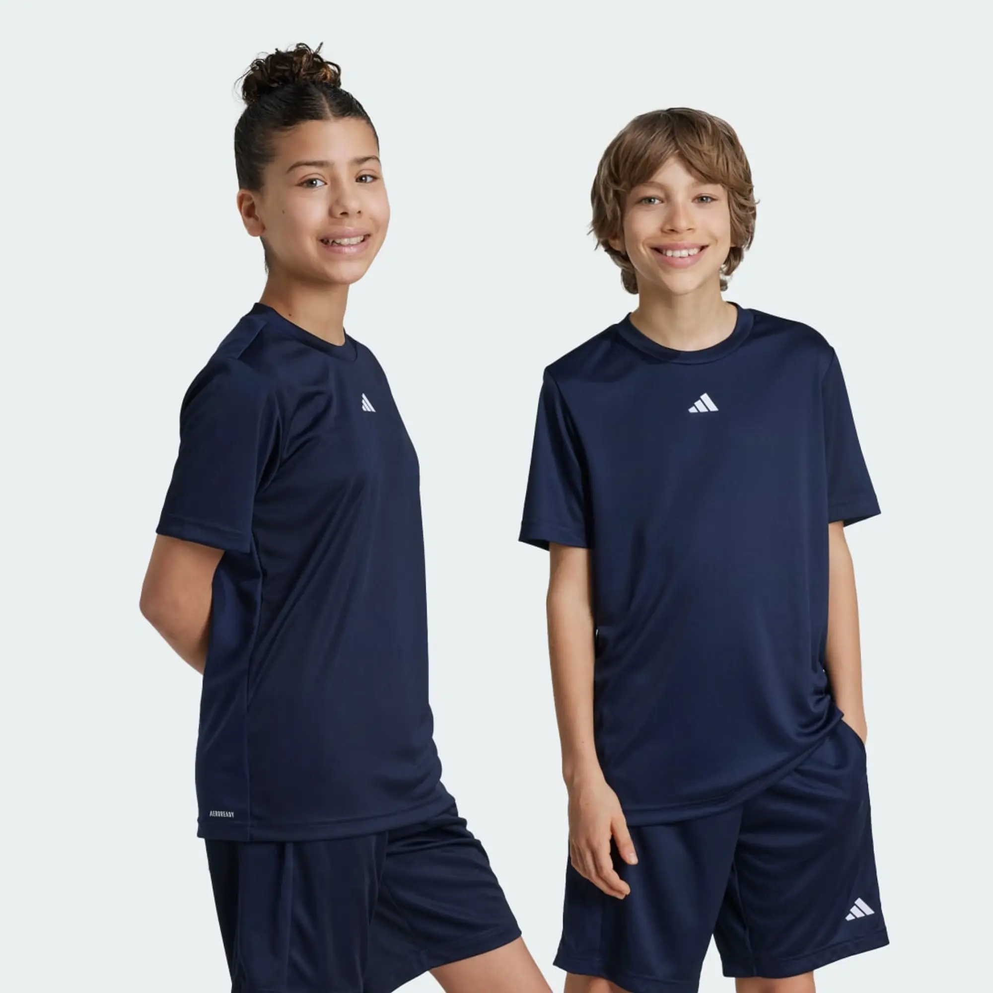 adidas Train Essentials Logo Regular Fit T-Shirt Kids