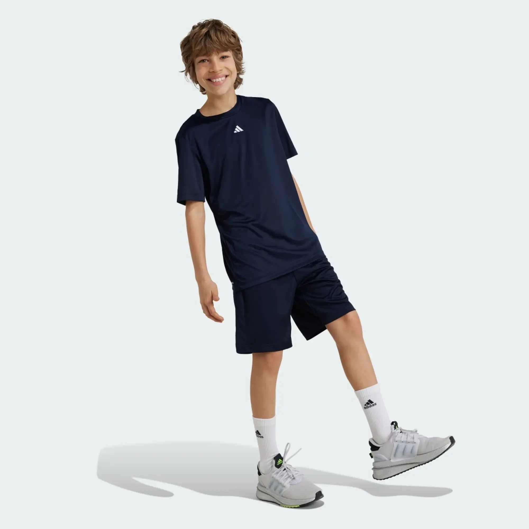 adidas Train Essentials Logo Regular Fit T-Shirt Kids