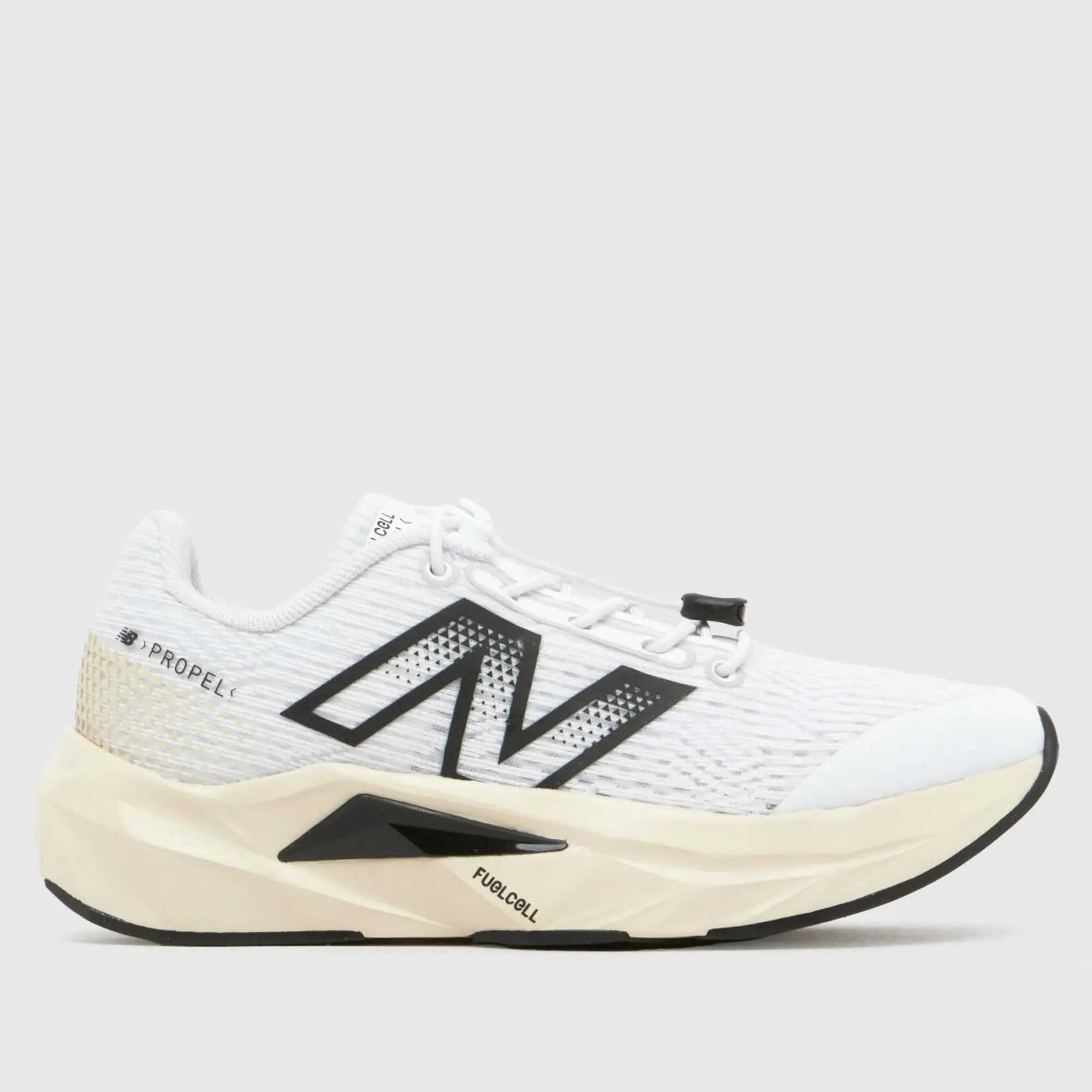 New Balance white & black fuelcell propel v5 Junior trainers