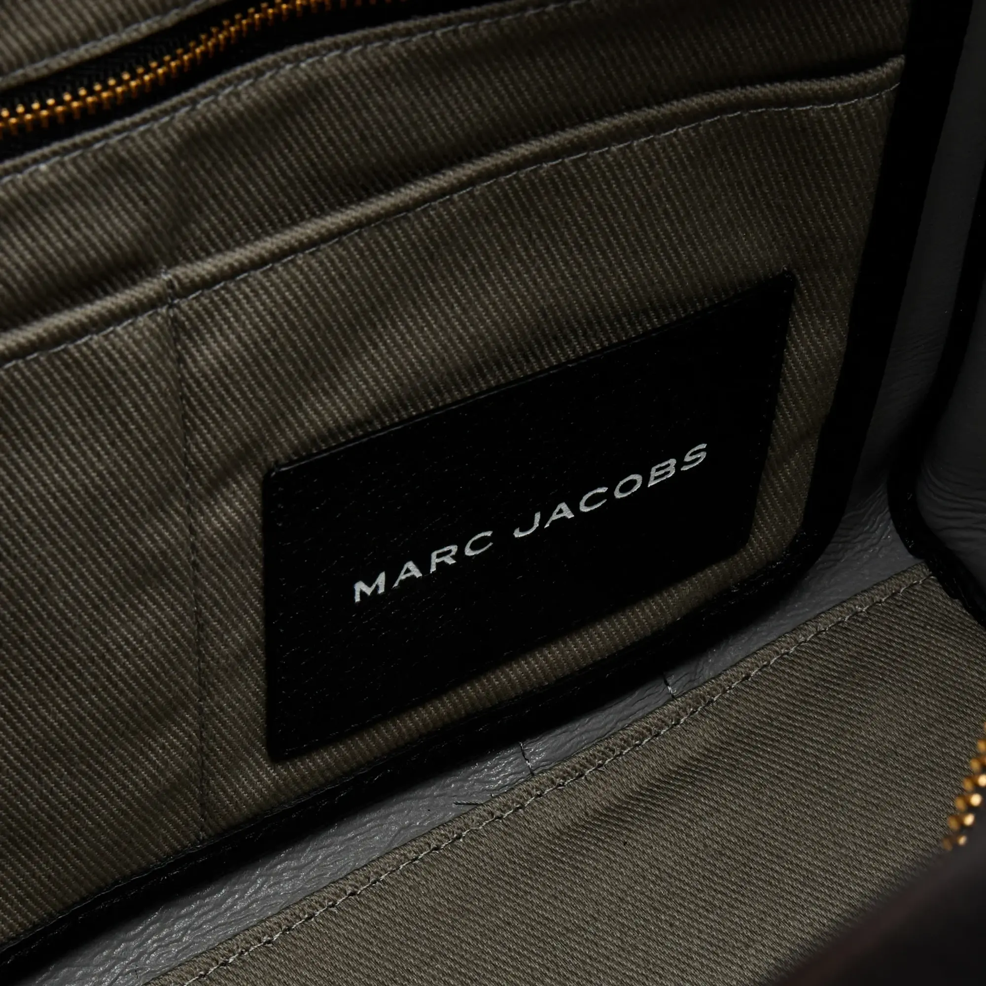 Marc Jacobs Leather The Medium Tote Bag, Cement