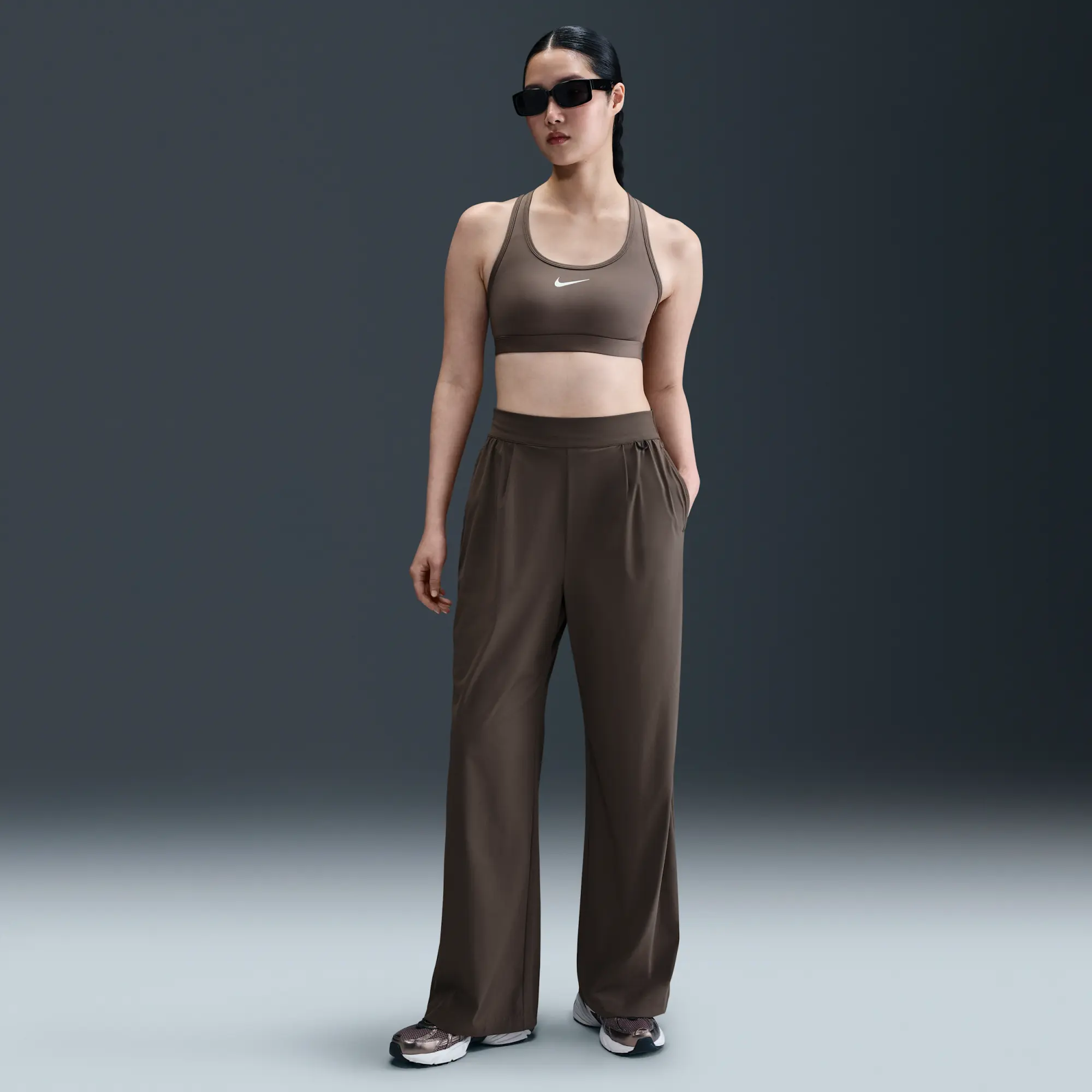Nike 24.7 PerfectStretch Women's Dri-FIT High-Waisted Loose Wide-Leg Trousers - Brown - Polyester/Elastane