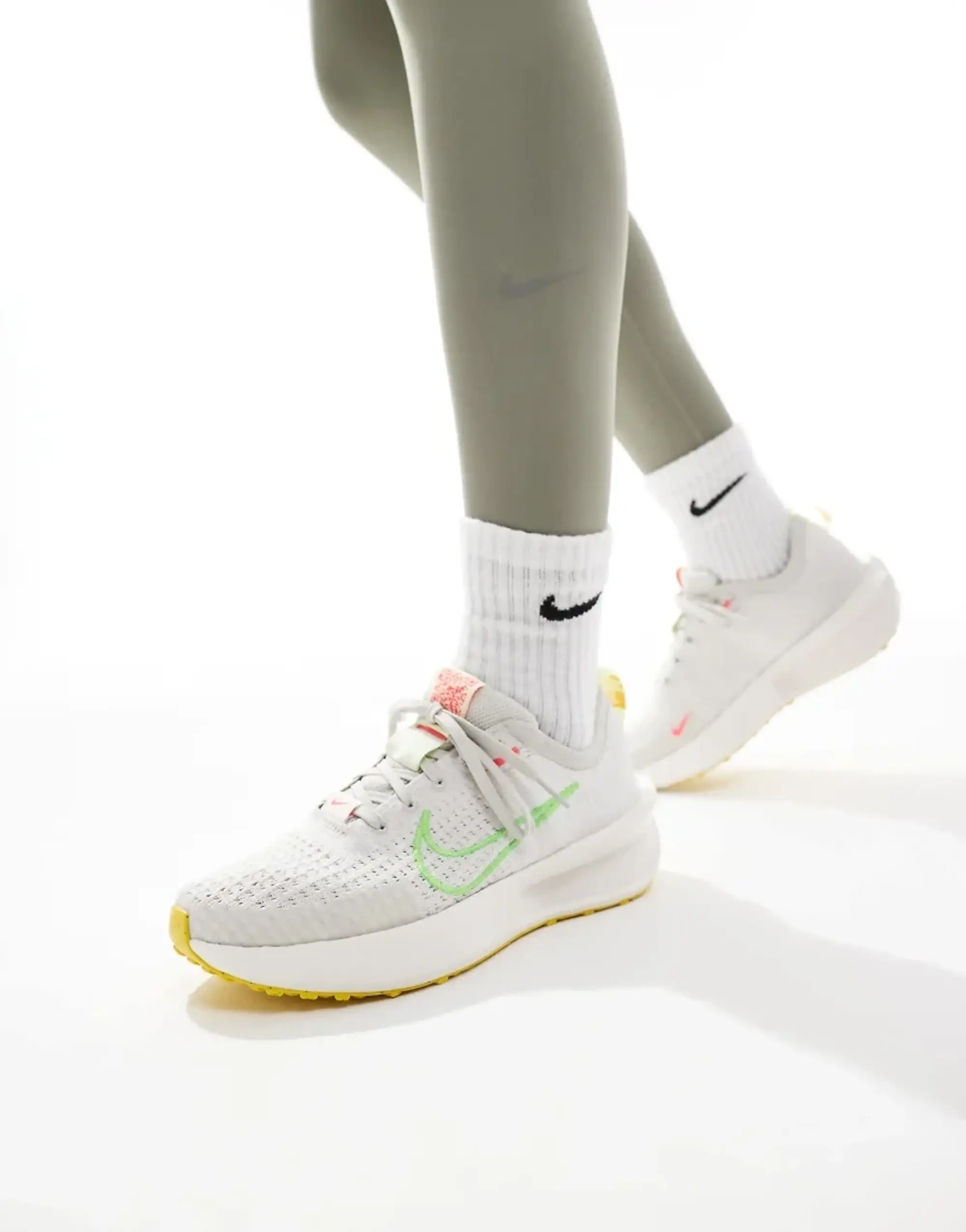 Nike Running Interact Run Trainers In Off White And Green-Grey