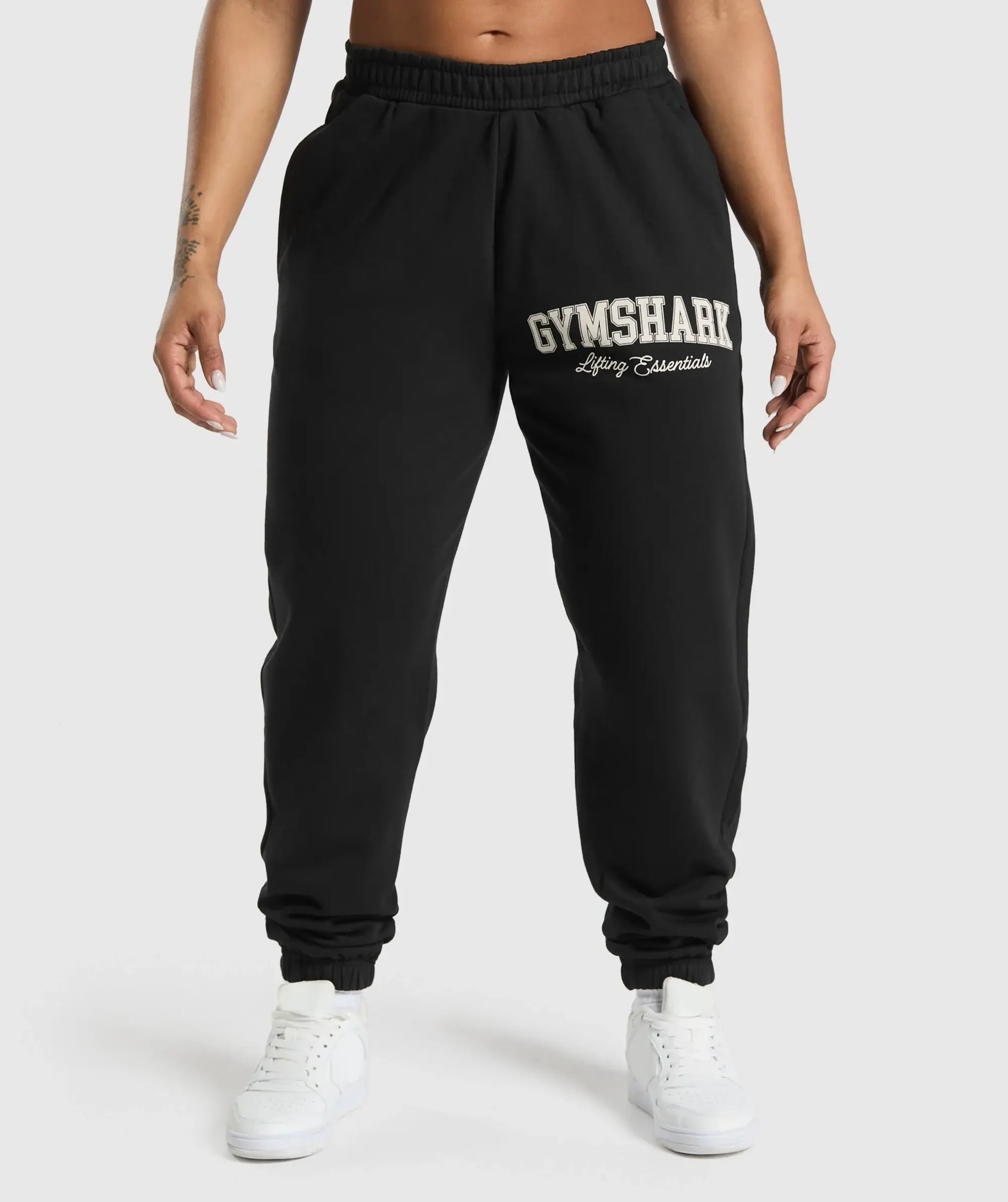 Gymshark Lifting Essentials Graphic Brushed Oversized Joggers - Black