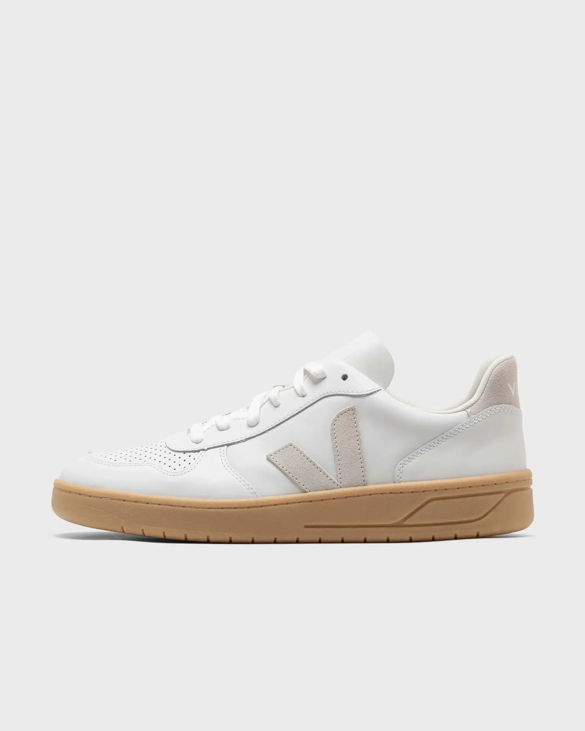 Veja V-10 LEATHER