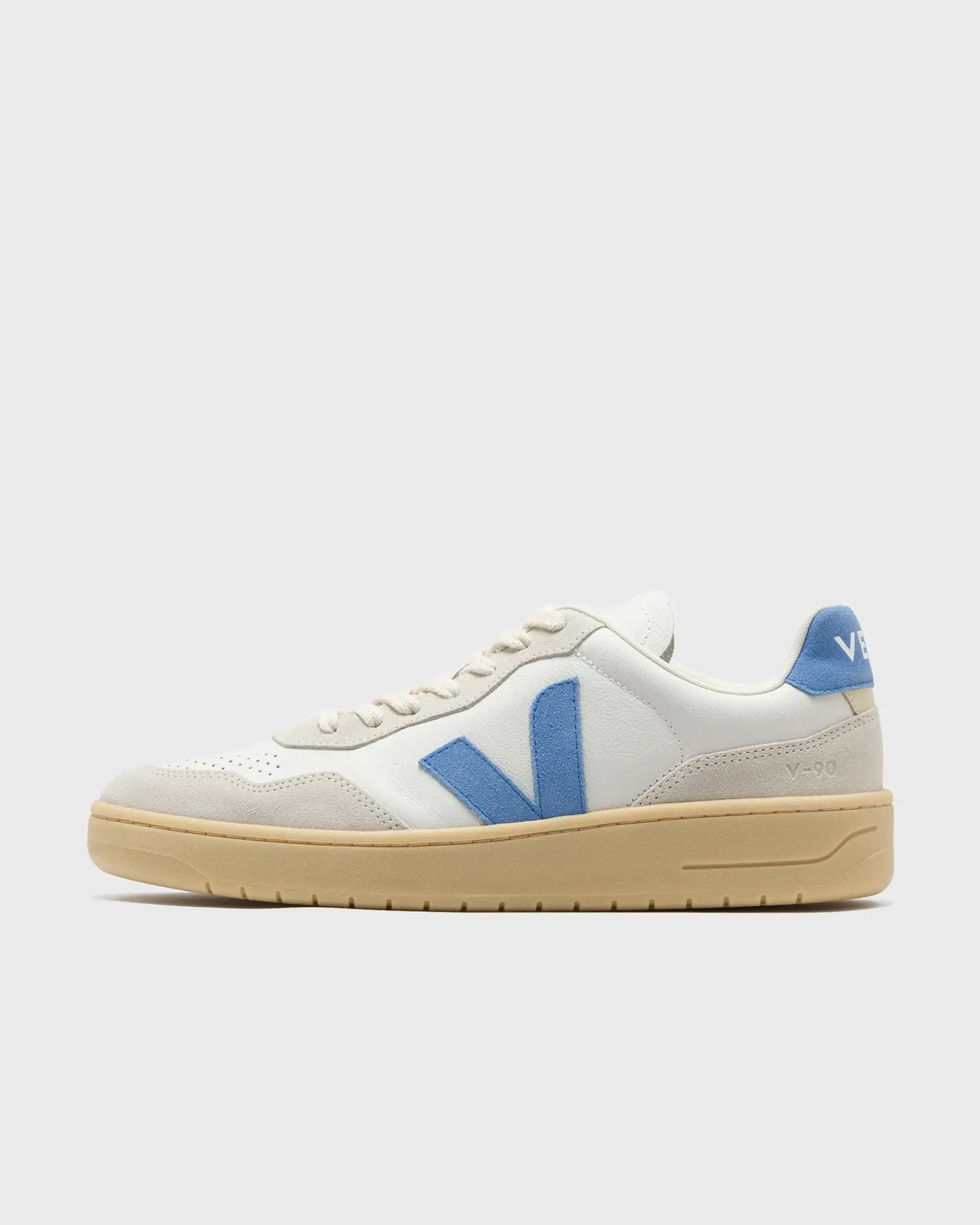Veja V-90 O.T. LEATHER