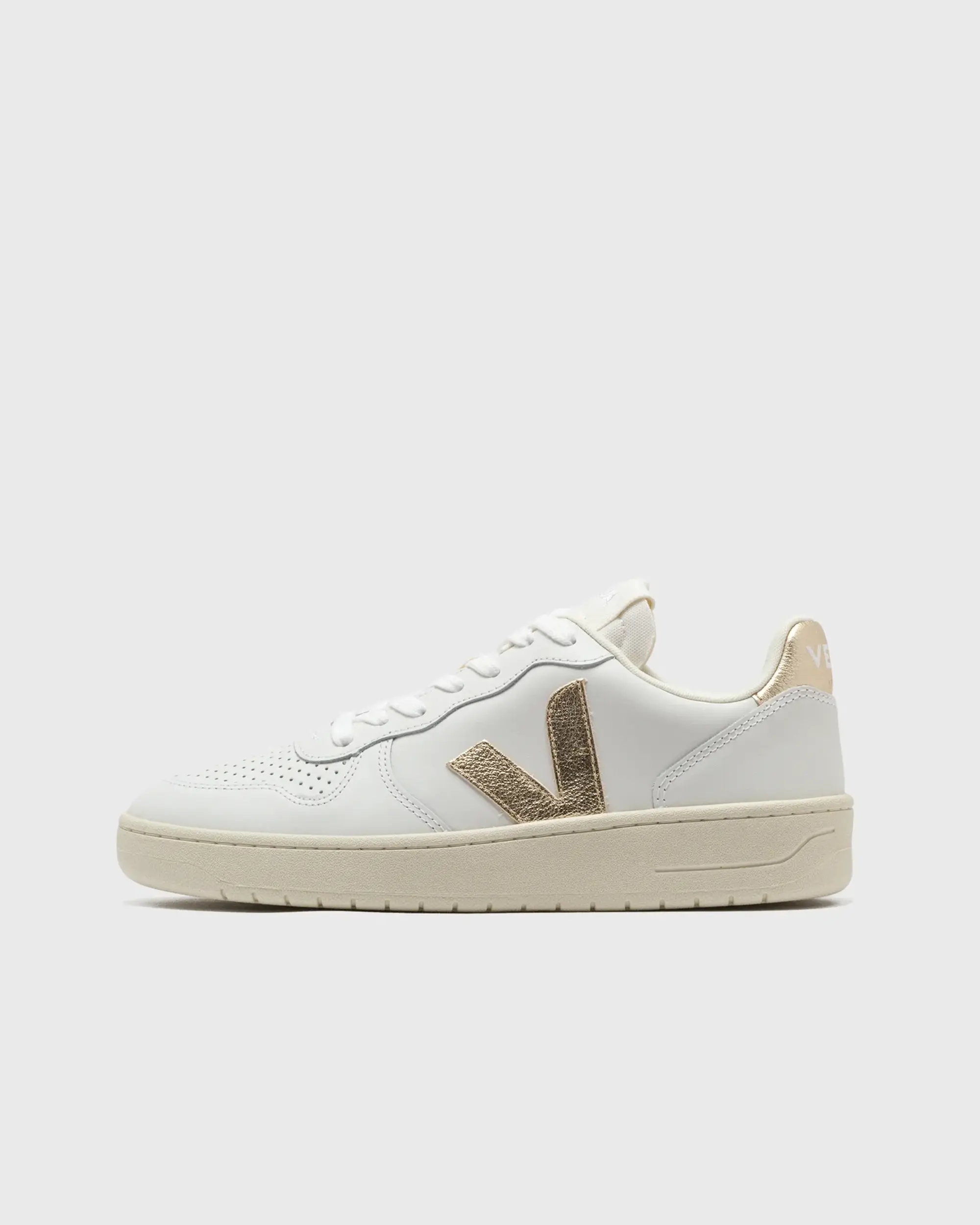 Veja LEATHER