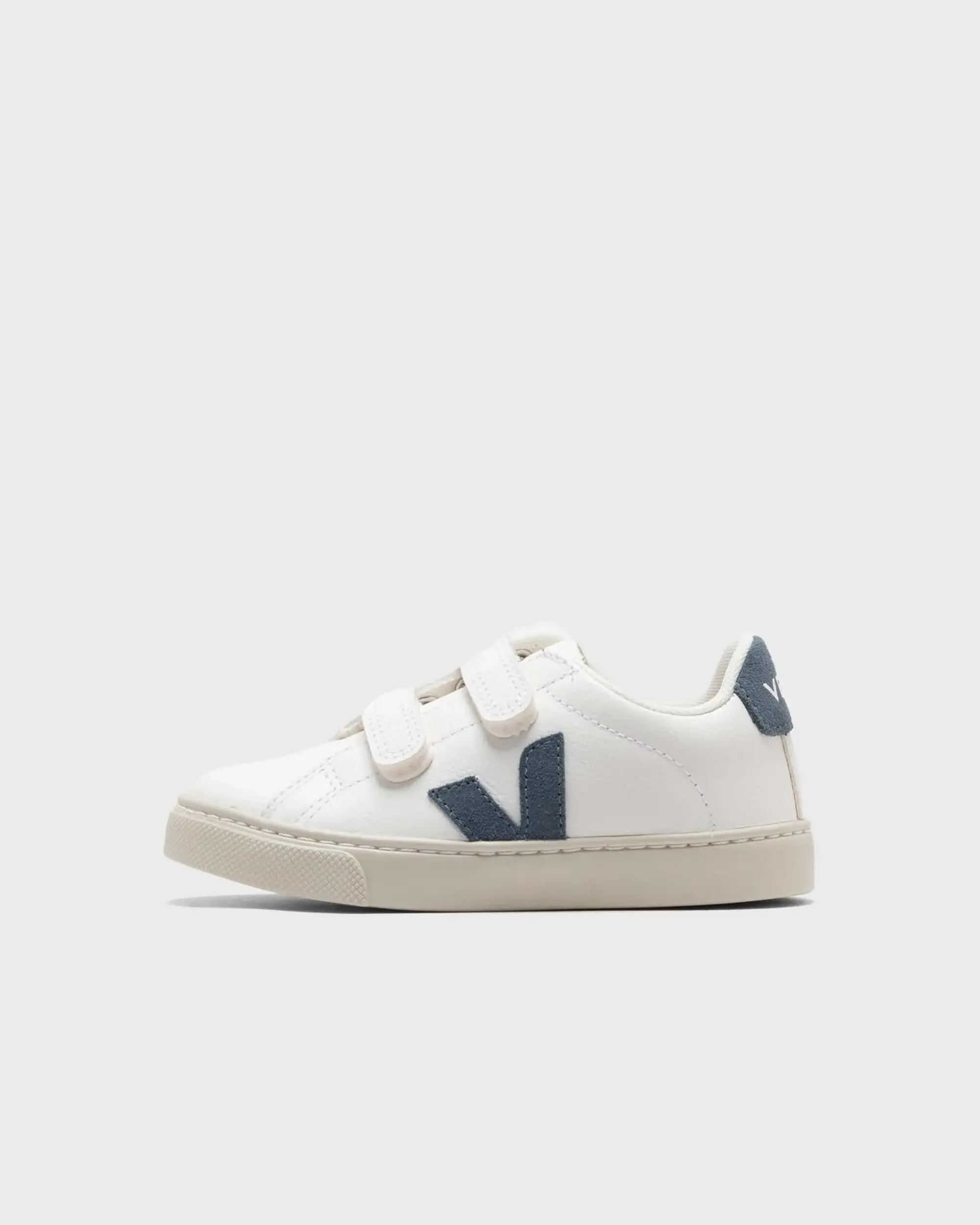 Veja Small Esplar CHROMEFREE LEATHER