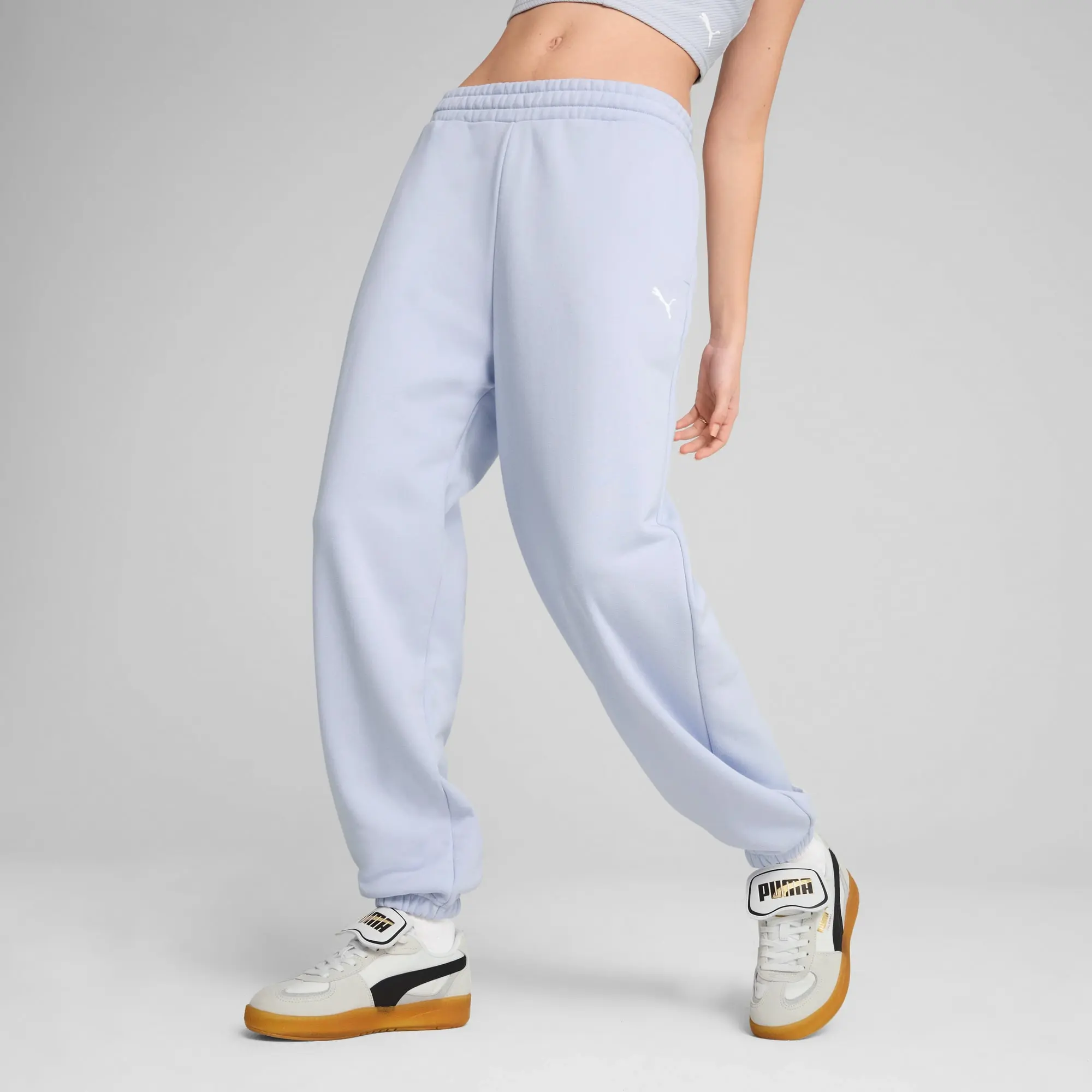 PUMA Wardrobe Ess Relaxed Sweatpants Women, Cool Weather