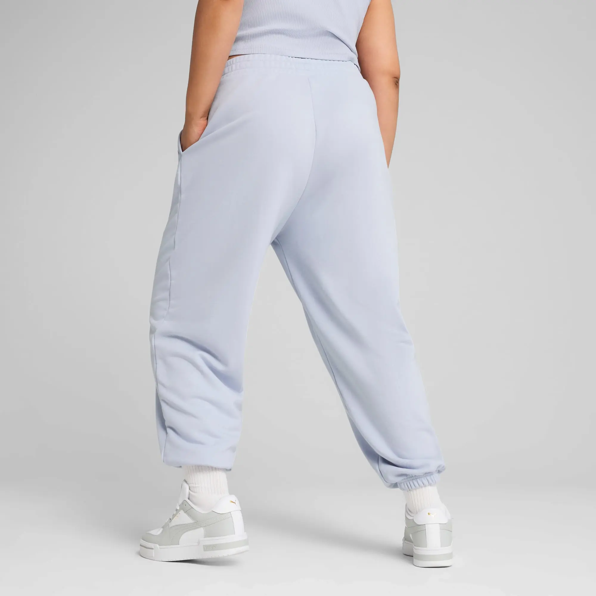 PUMA Wardrobe Ess Relaxed Sweatpants Women, Cool Weather