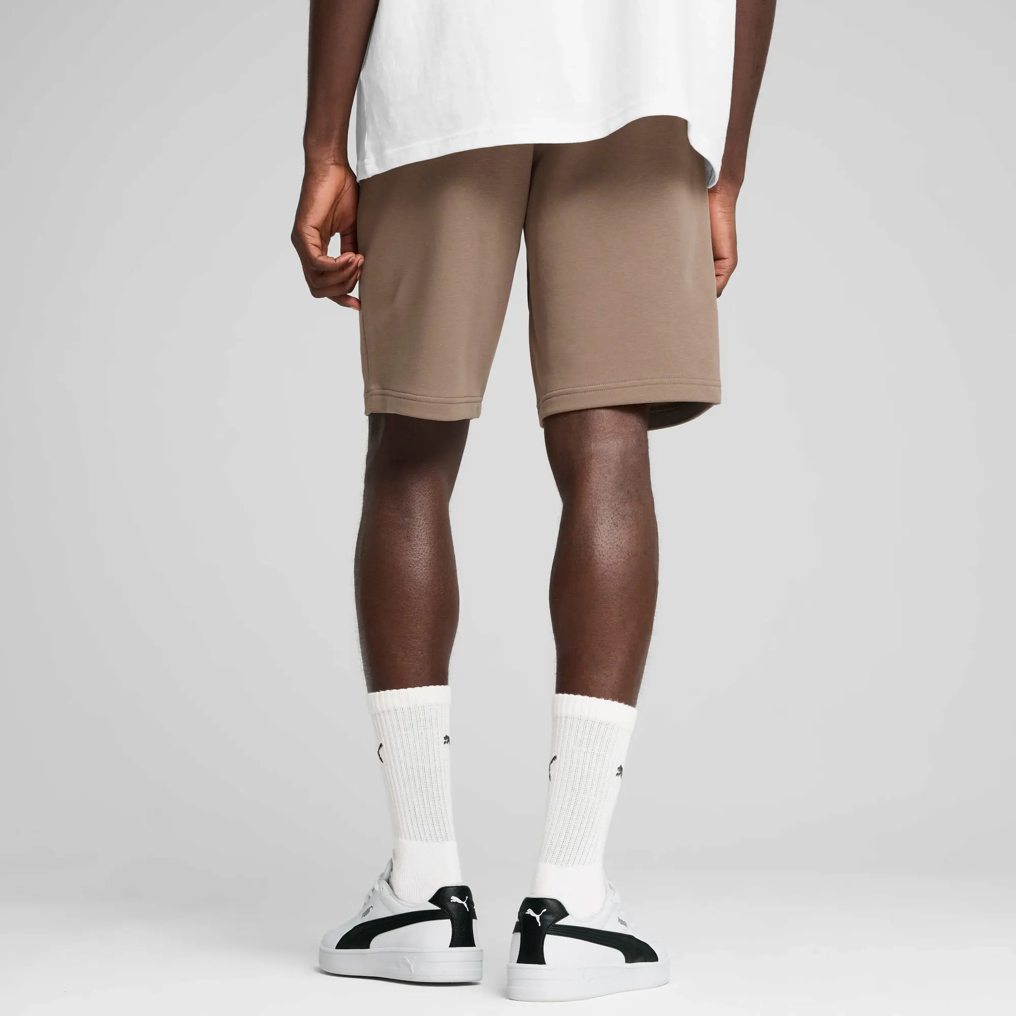 PUMA Essentials No. 1 Logo 10 Shorts Men, Totally Taupe