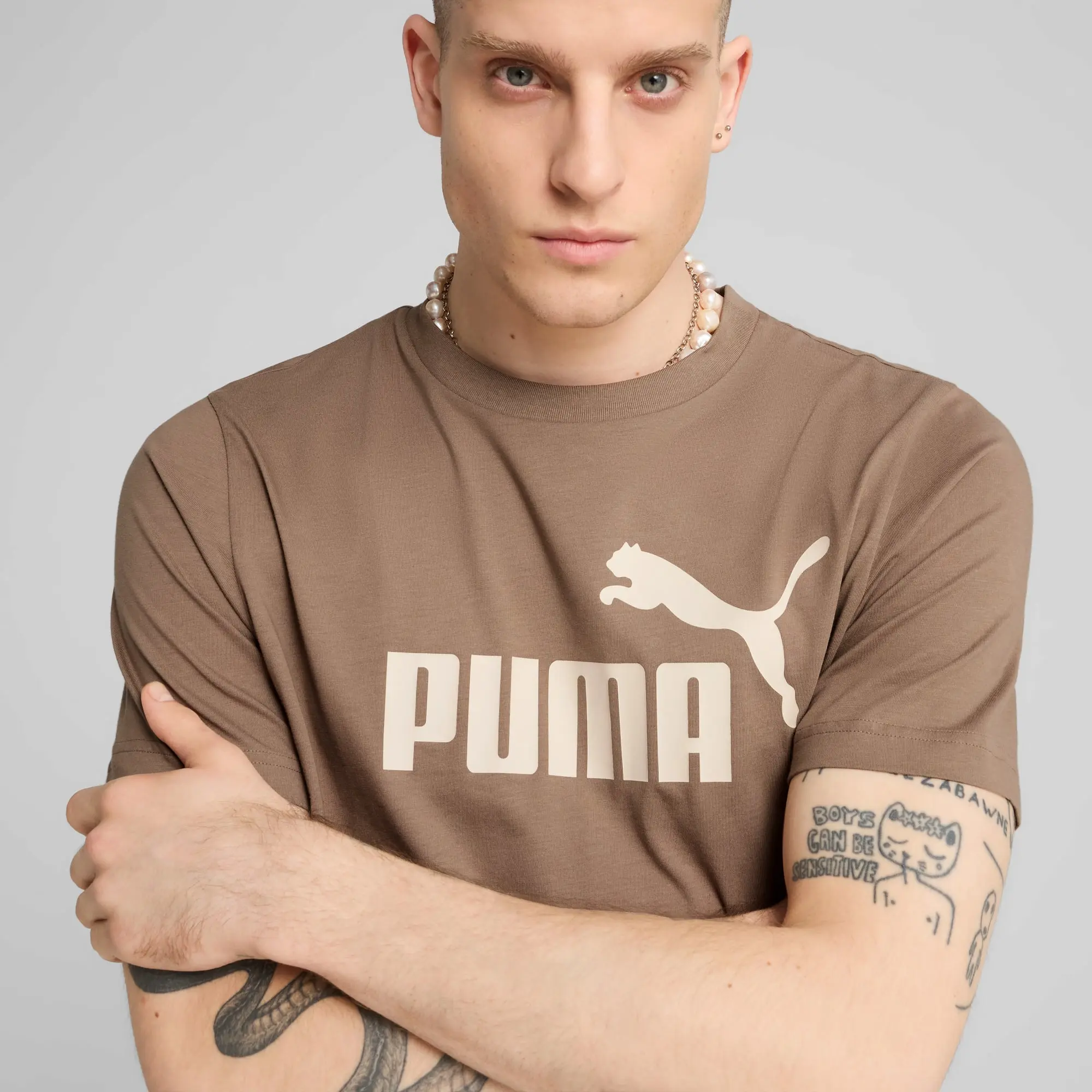 PUMA Ess No. 1 Logo T-Shirt Men, Totally Taupe