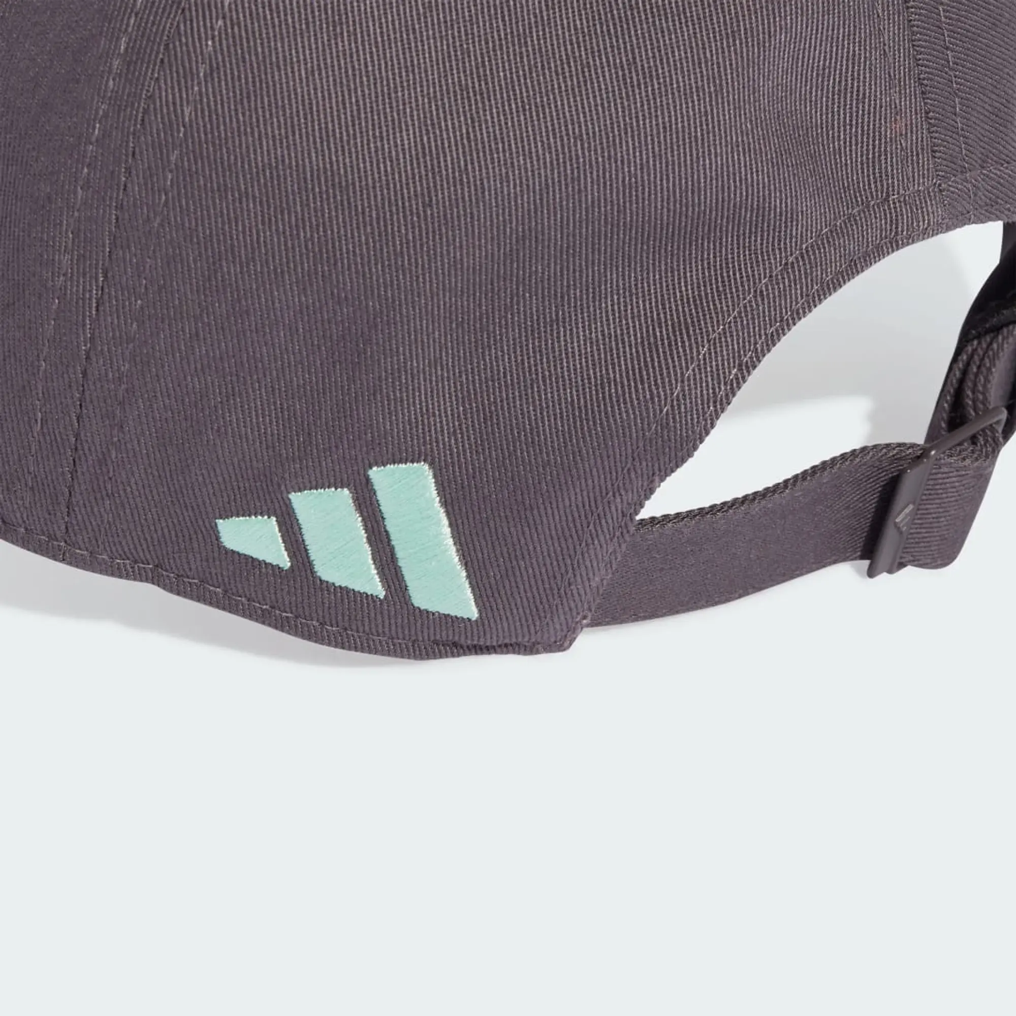adidas MERCEDES - AMG PETRONAS FORMULA ONE TEAM FAN COTTON CAP