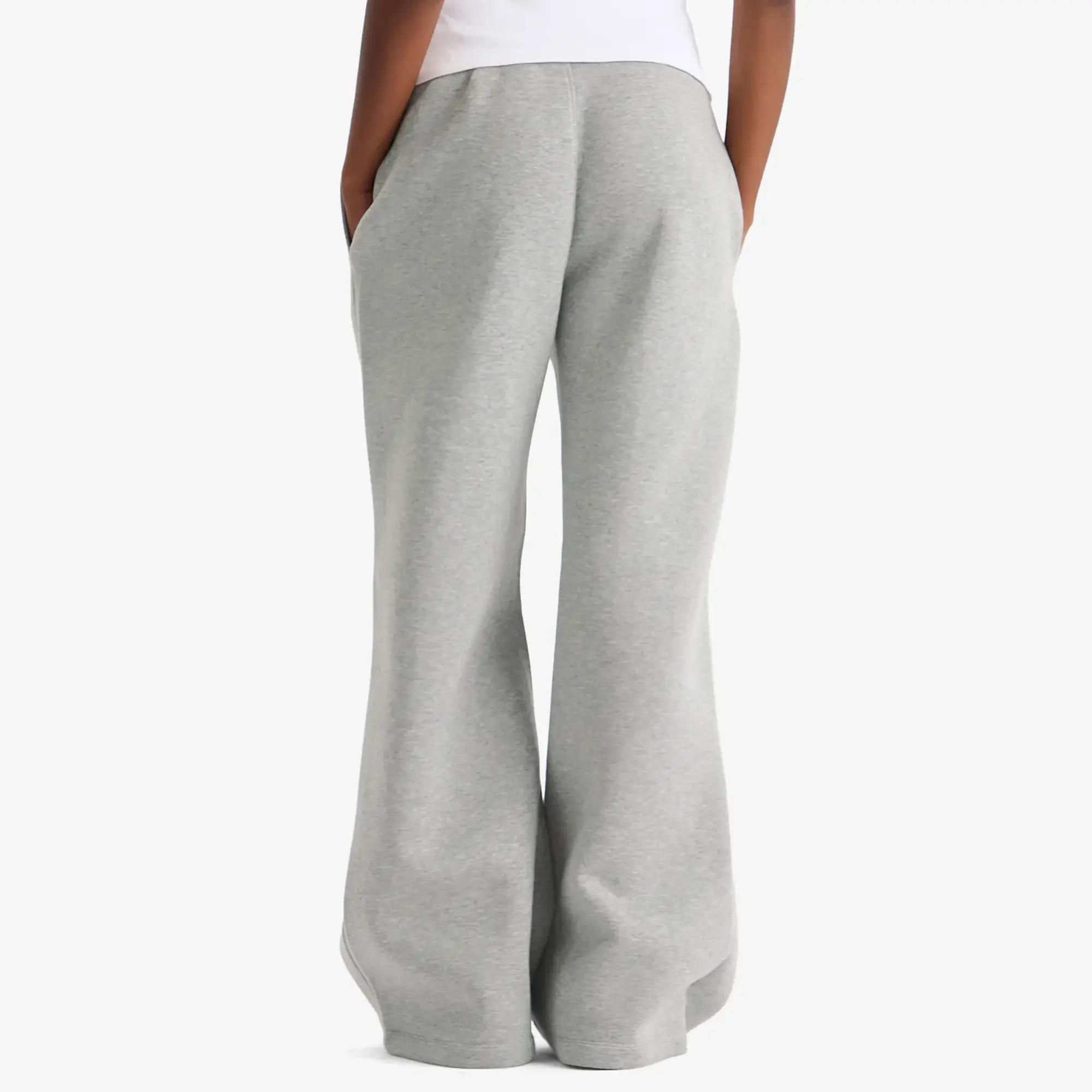 The North Face Women's Wide Leg Sweatpants Metallic Silver Heather
