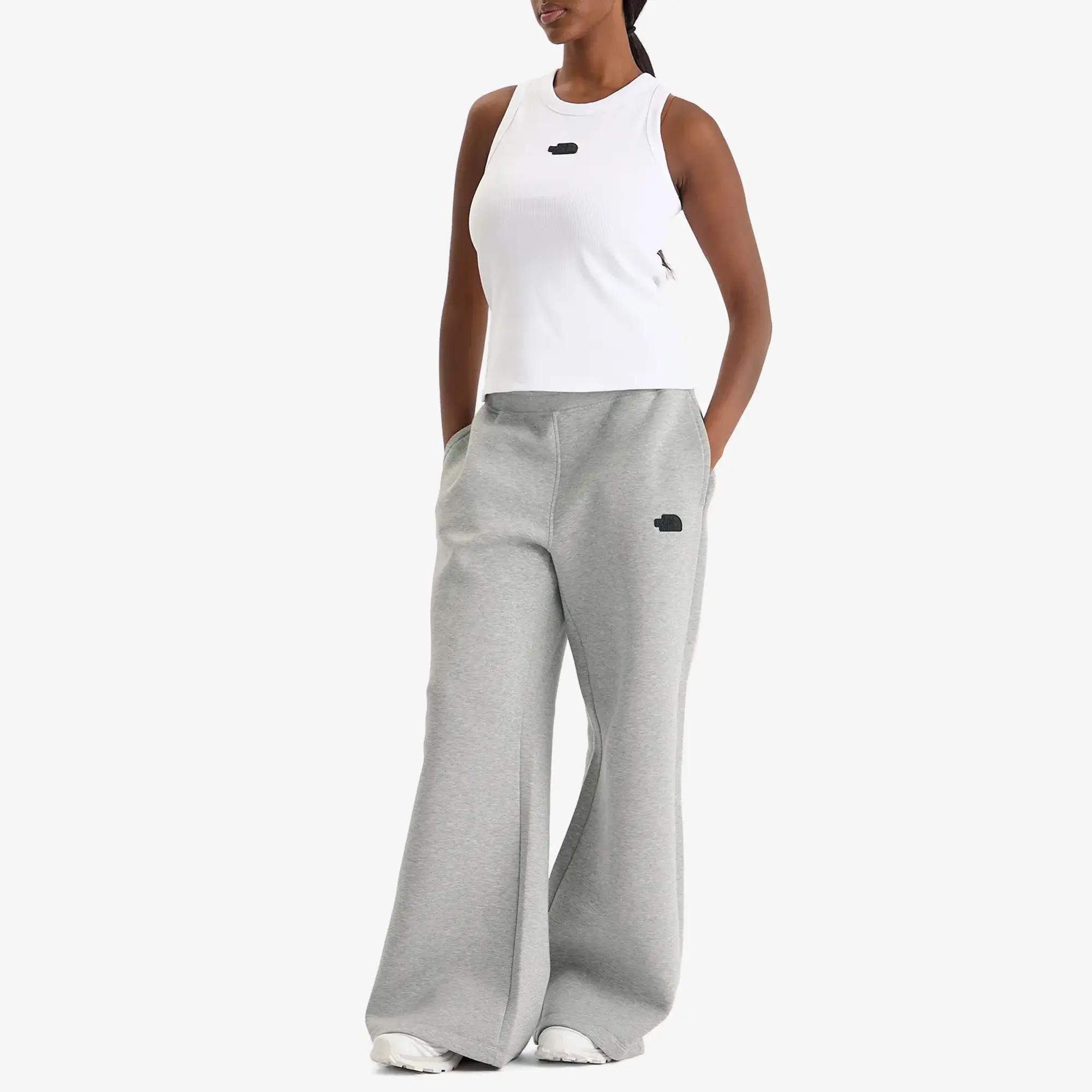 The North Face Women's Wide Leg Sweatpants Metallic Silver Heather