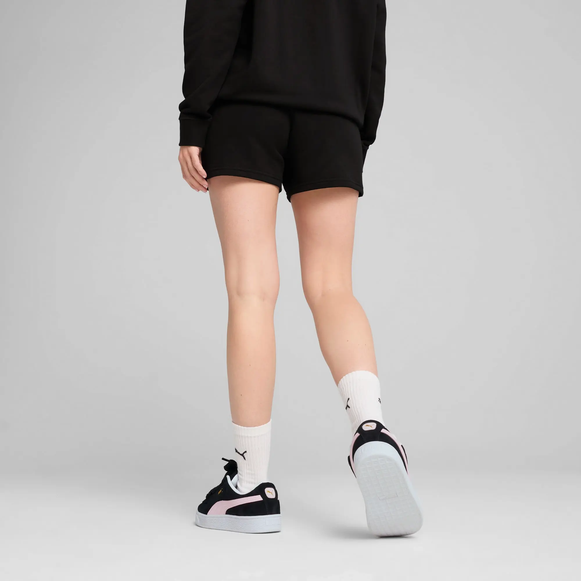 PUMA Ess Small No. 1 Logo 4 Shorts Women, Black