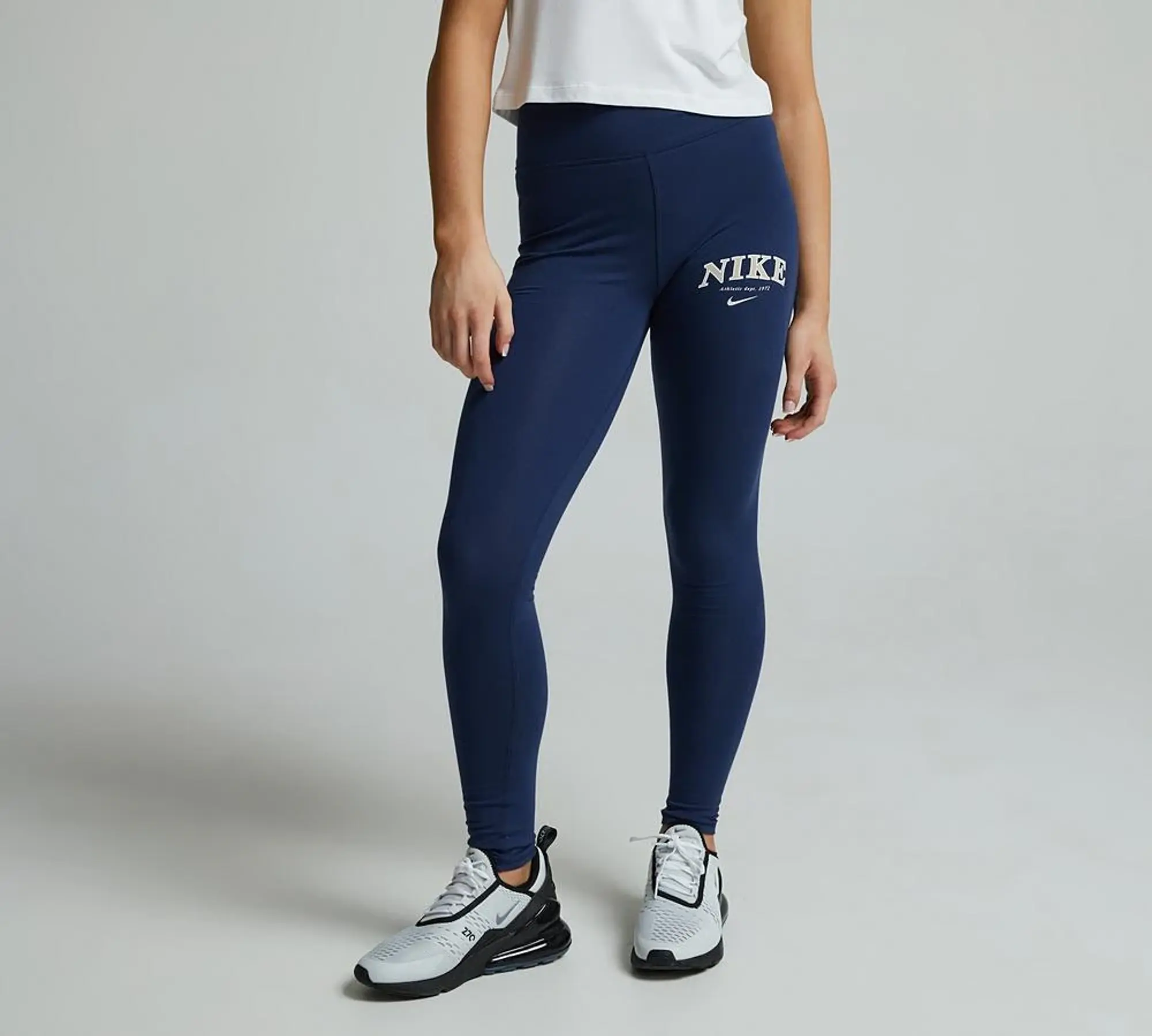 Nike Sportswear Older Girls High Waisted Leggings 8 15Y
