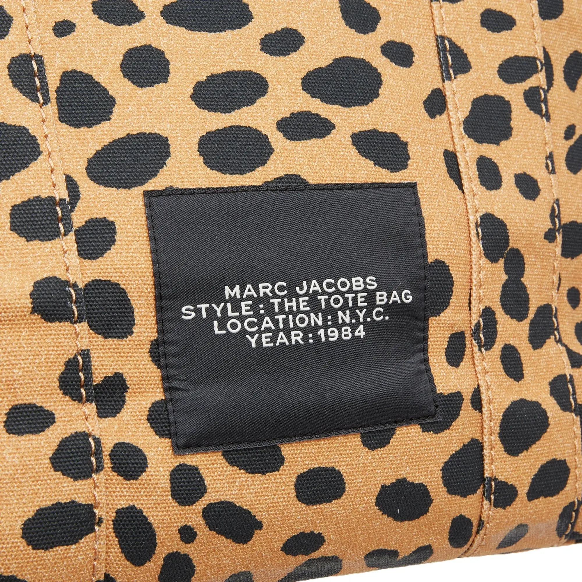 Marc Jacobs Women's The Large Tote Bag in Cheetah Canvas Black Multi