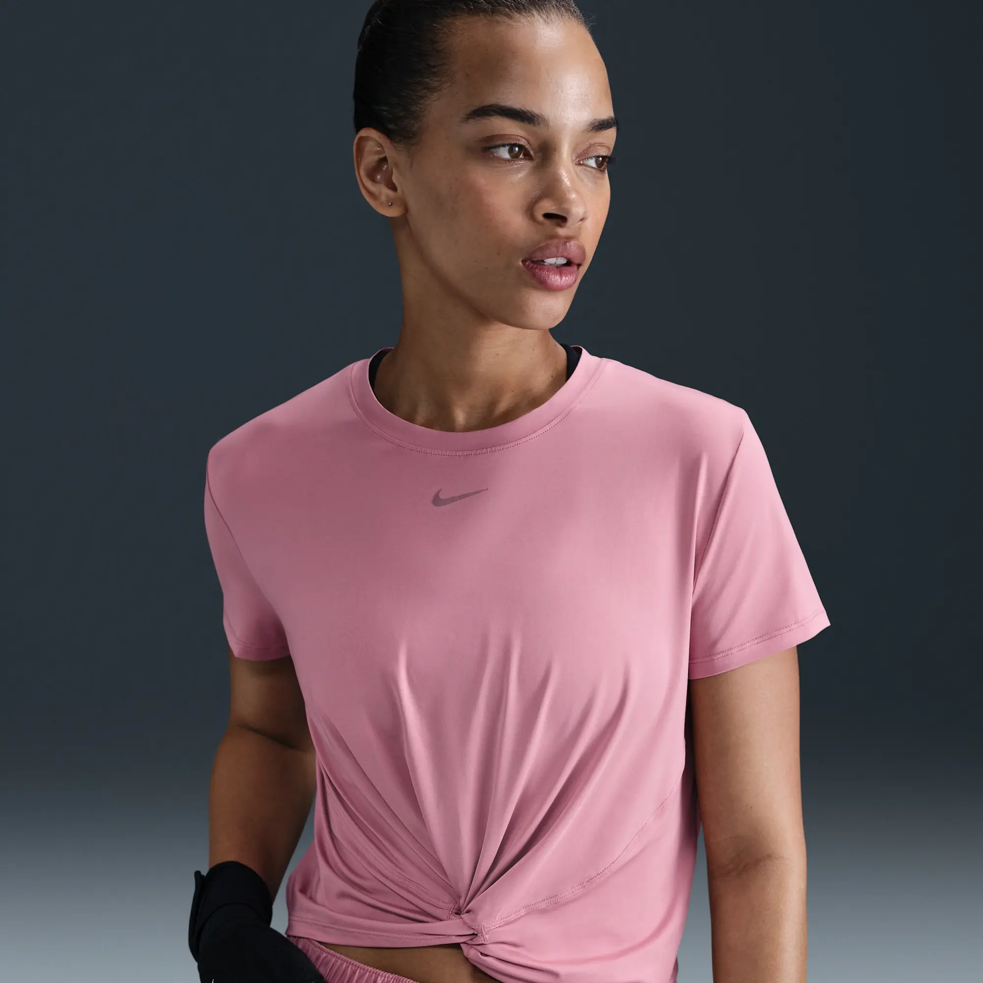 Nike One Classic Twist Women's Dri-FIT Short-Sleeve Top - Pink - Sustainable Materials