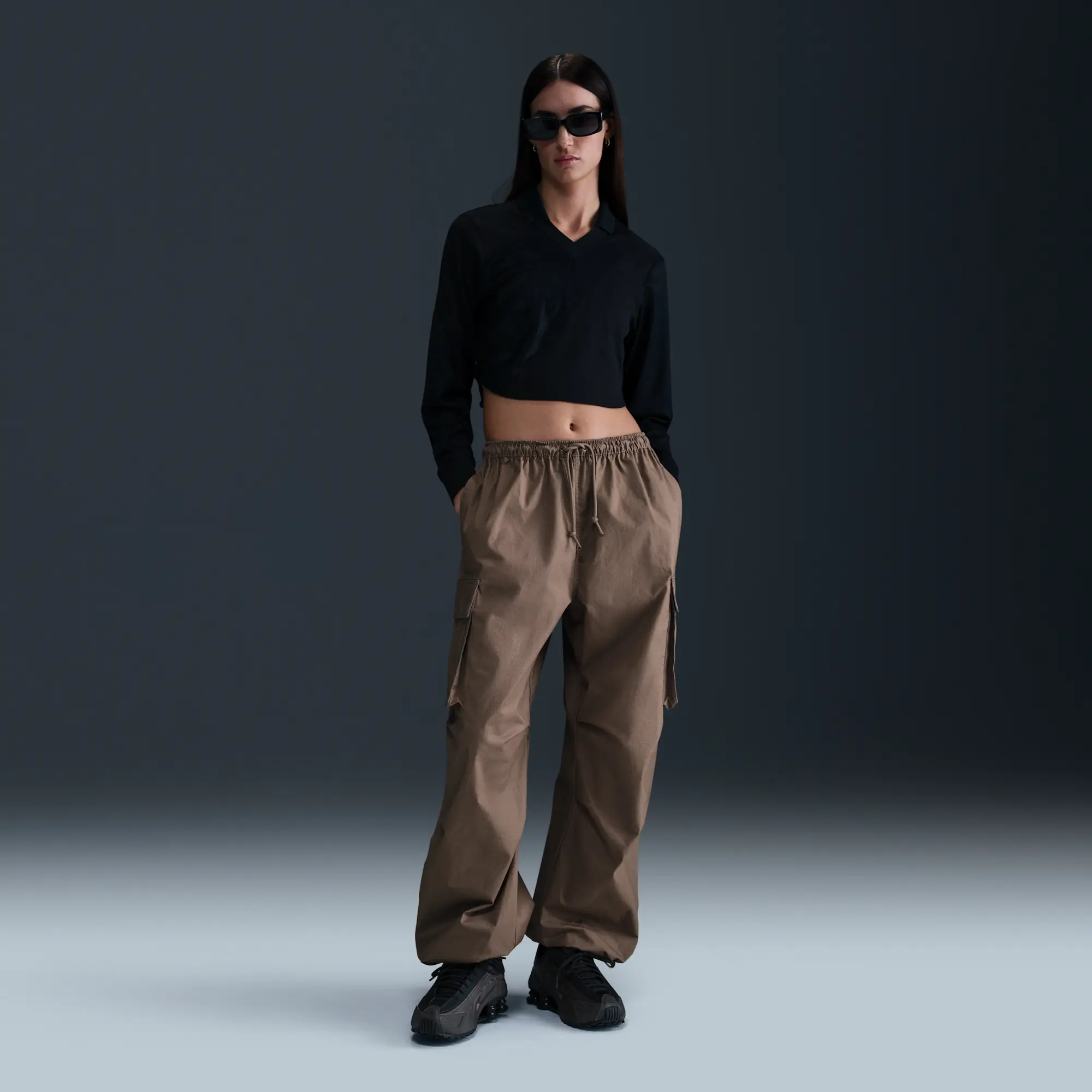 Nike Sportswear Women's Mid-Rise Oversized Cargo Trousers - Brown