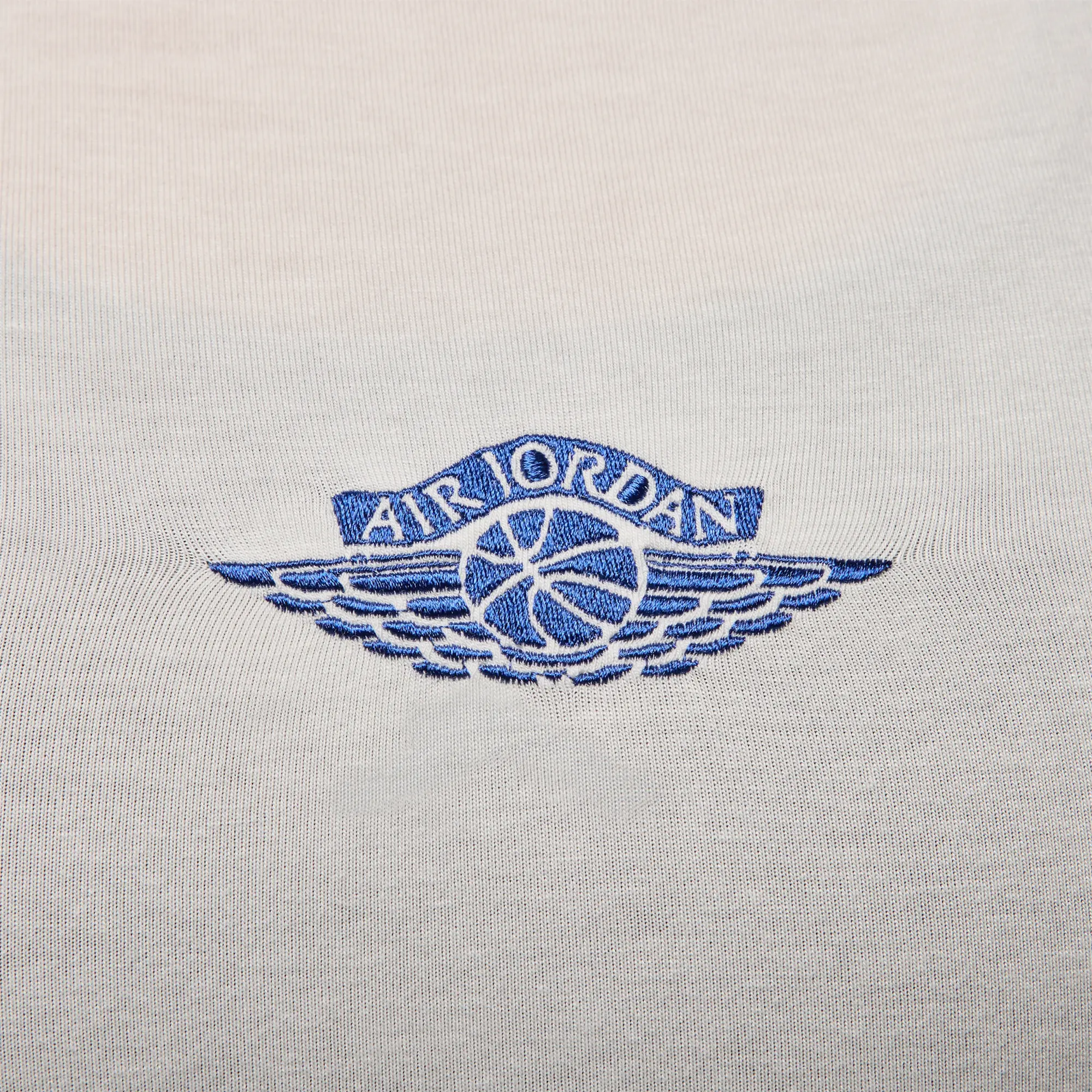 Nike Jordan Rare Air Women's Cropped Short-Sleeve T-Shirt - White