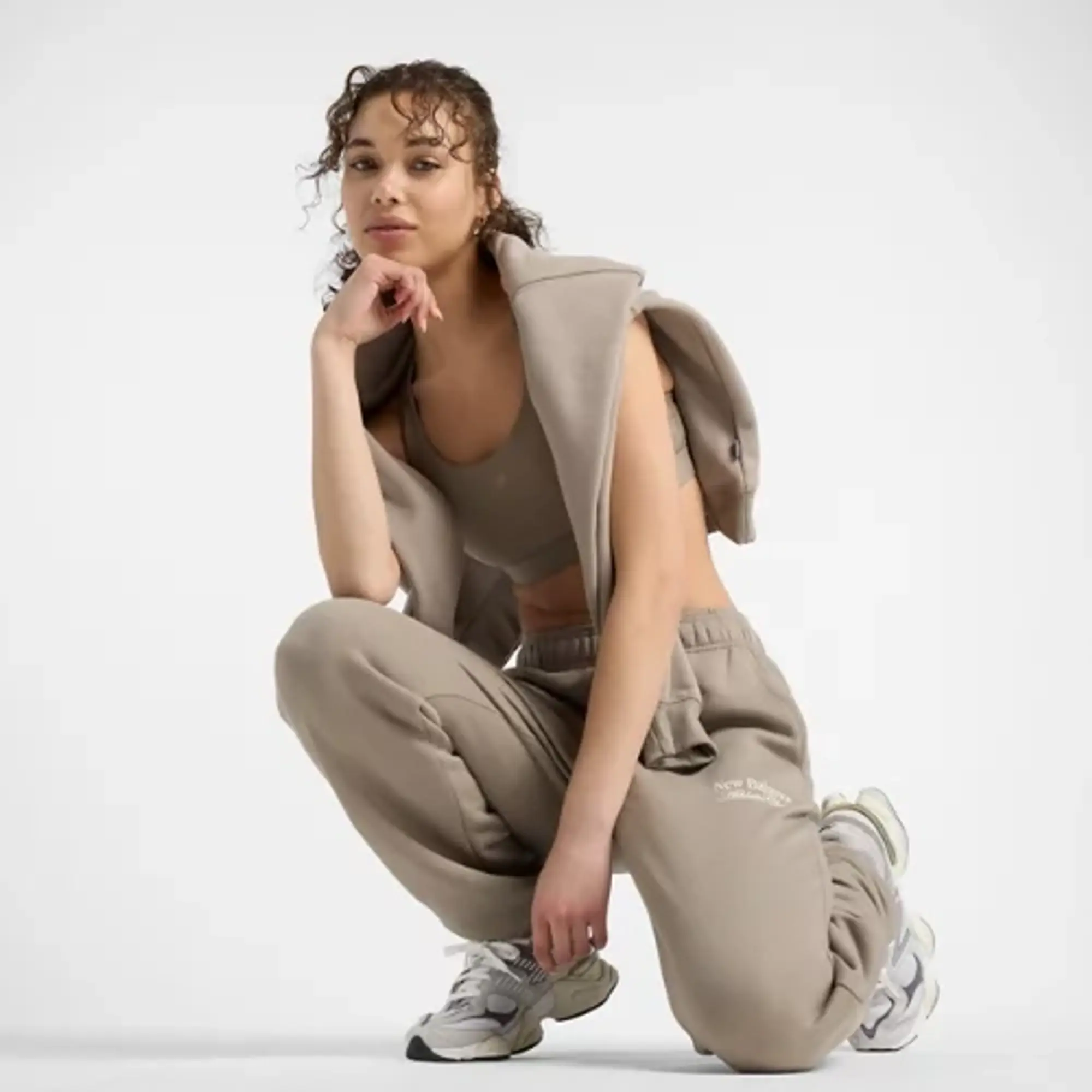 New Balance Women's Linear Fleece Jogger in Brown Cotton