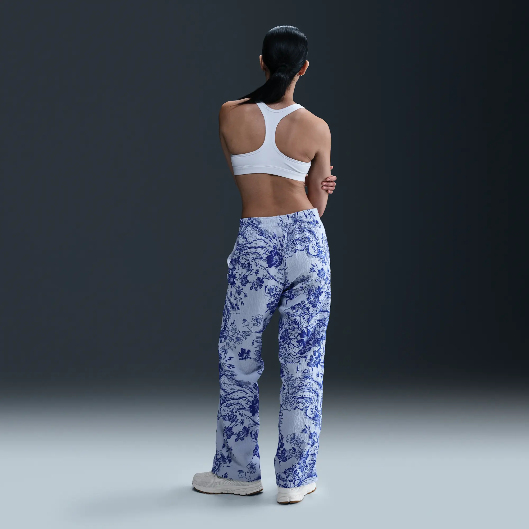 Nike Sportswear Collection Women's Mid-Rise Jacquard Tracksuit Bottoms - White - Polyester/Elastane
