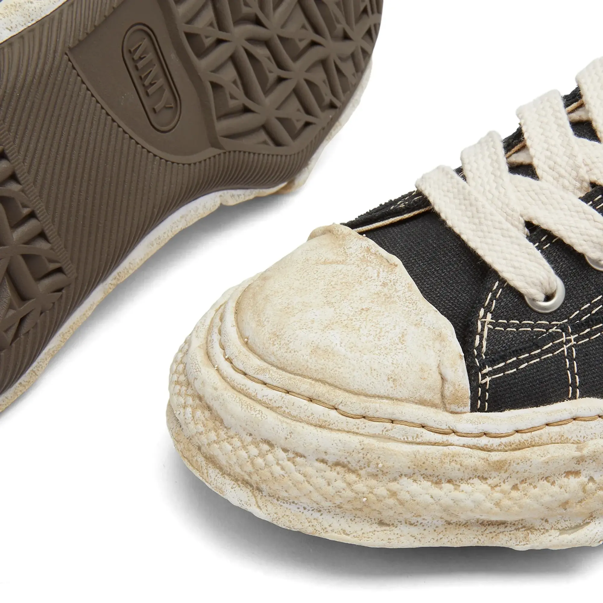 Maison Mihara Yasuhiro Peterson 23 Low Top Sneaker - Black