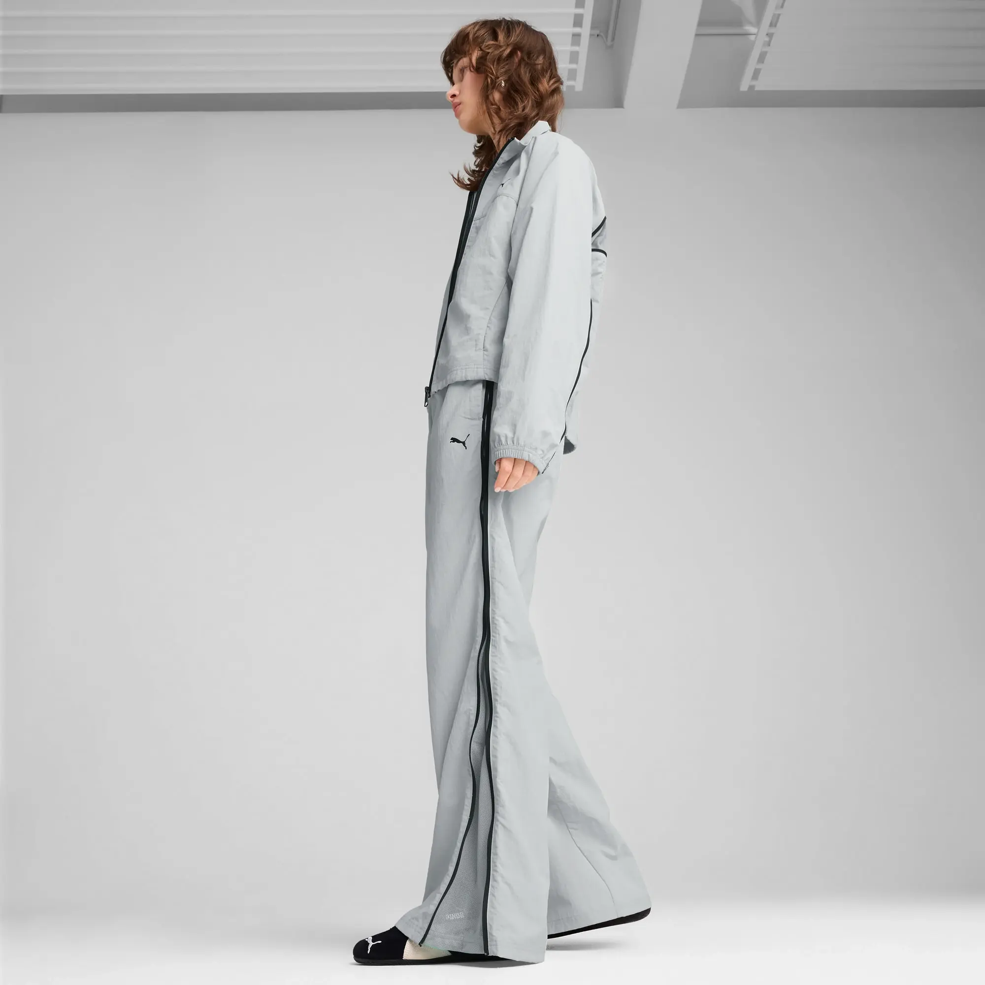PUMA Dare To Relaxed Woven Zip-Off Pants Women, Flat Light Grey