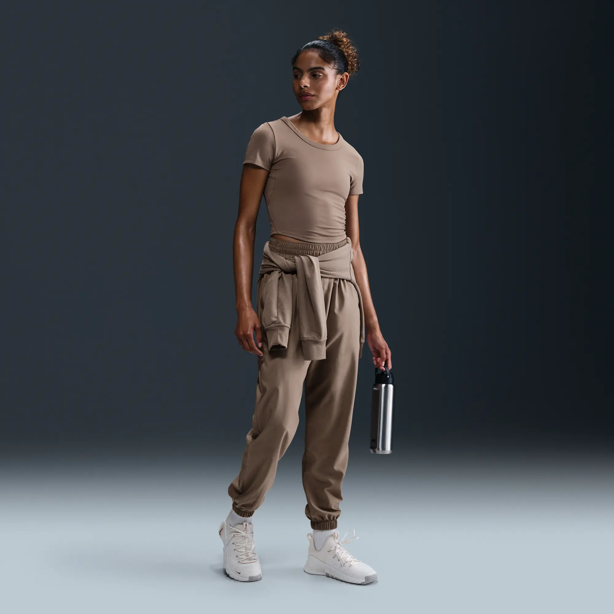 Nike One Fitted Women's Dri-FIT Short-Sleeve Cropped Top - Brown - Polyester/Elastane