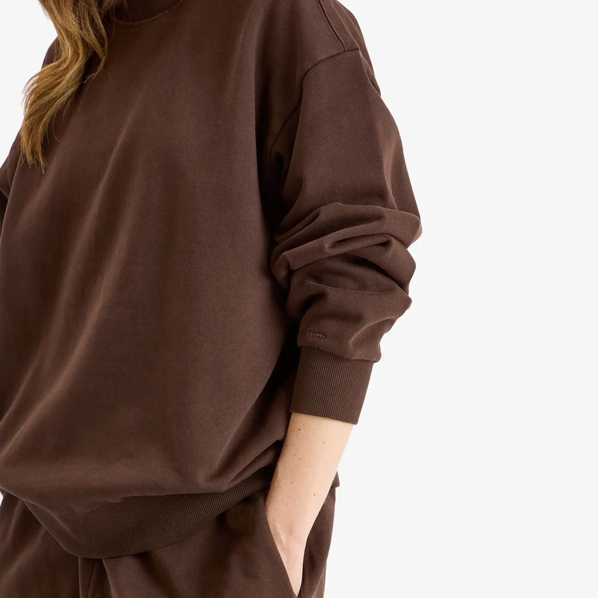 Asics SKIMS Women's Boyfriend Fleece Pullover Espresso