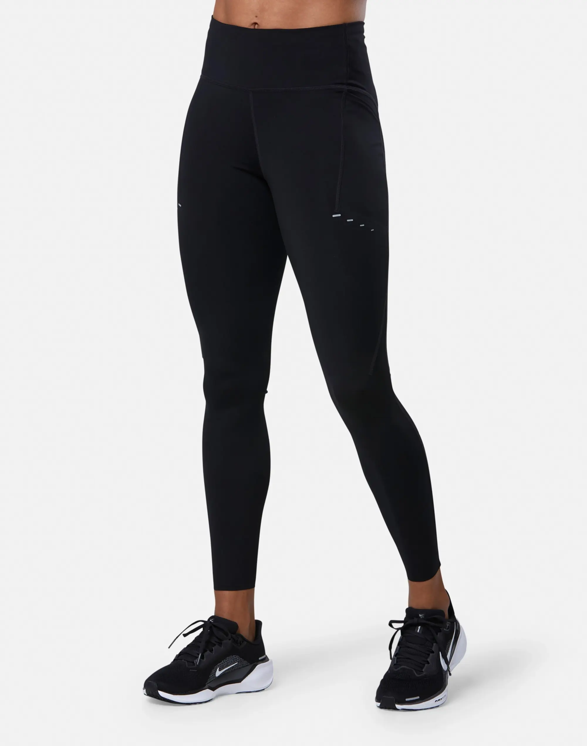 Women's Nike Swift 7/8 Leggings in Black/Silver