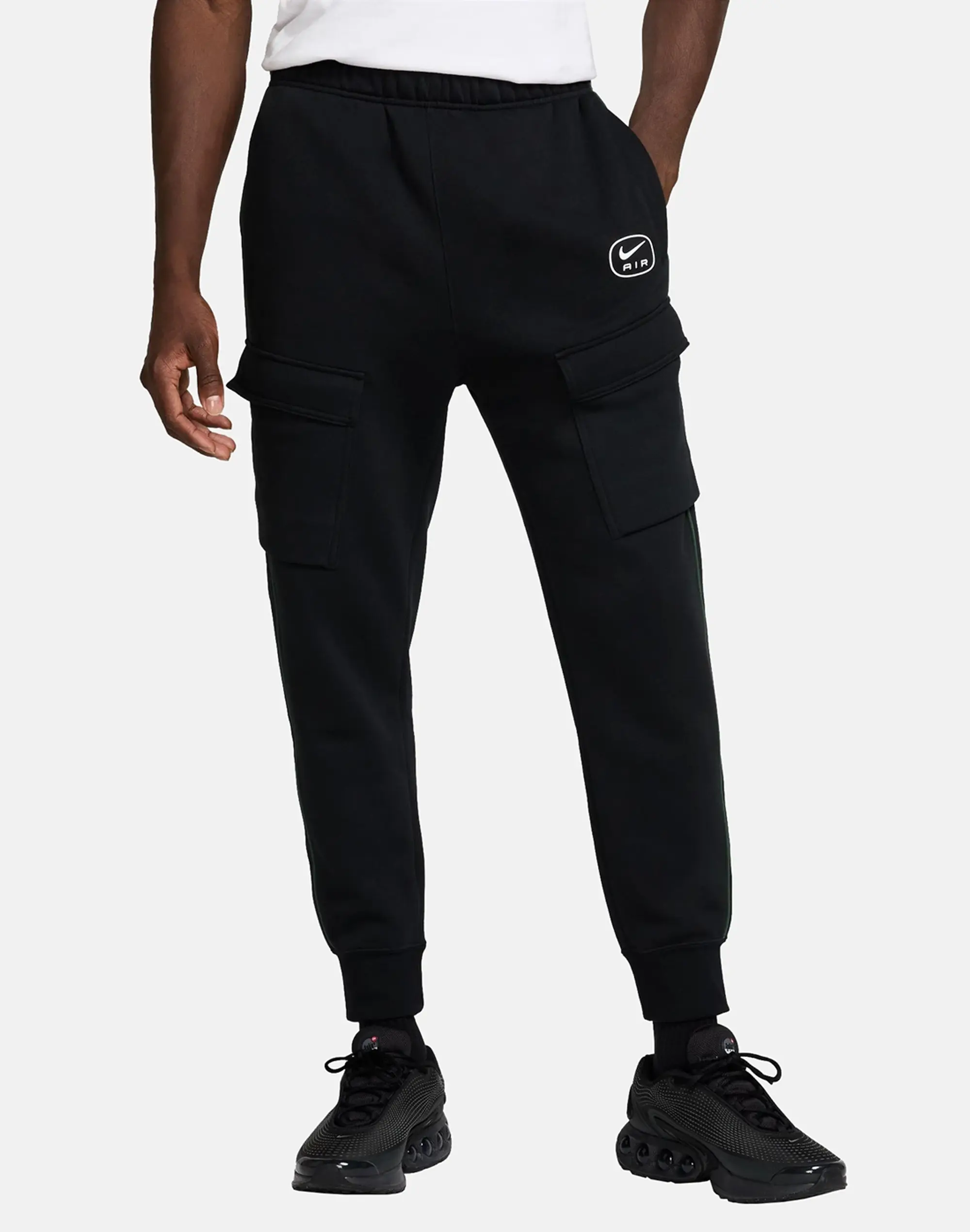 Men's Nike Swoosh Air Cargo Fleece Pants in Black