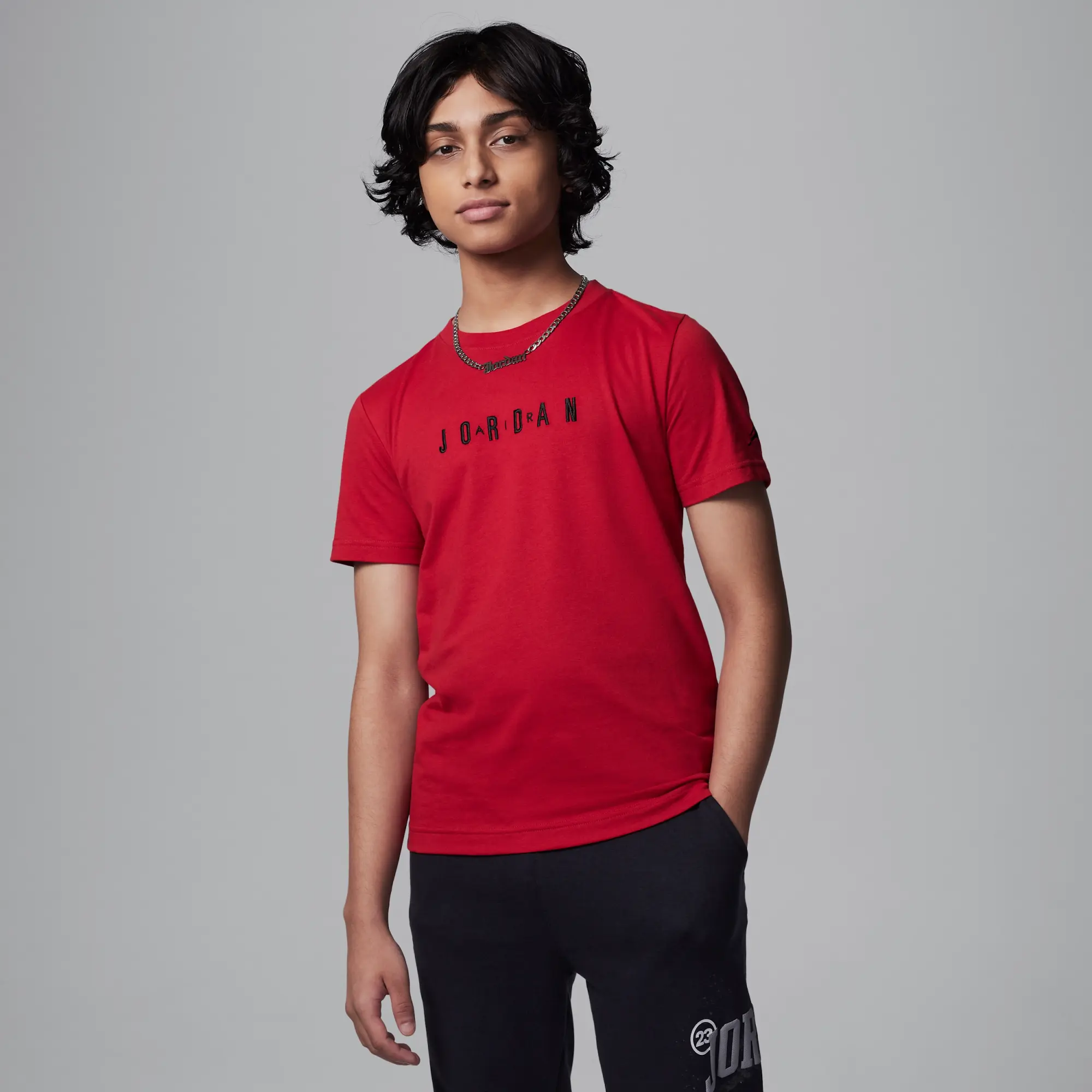 Nike Jordan Older Kids' Embroidered Logo T-Shirt - Red