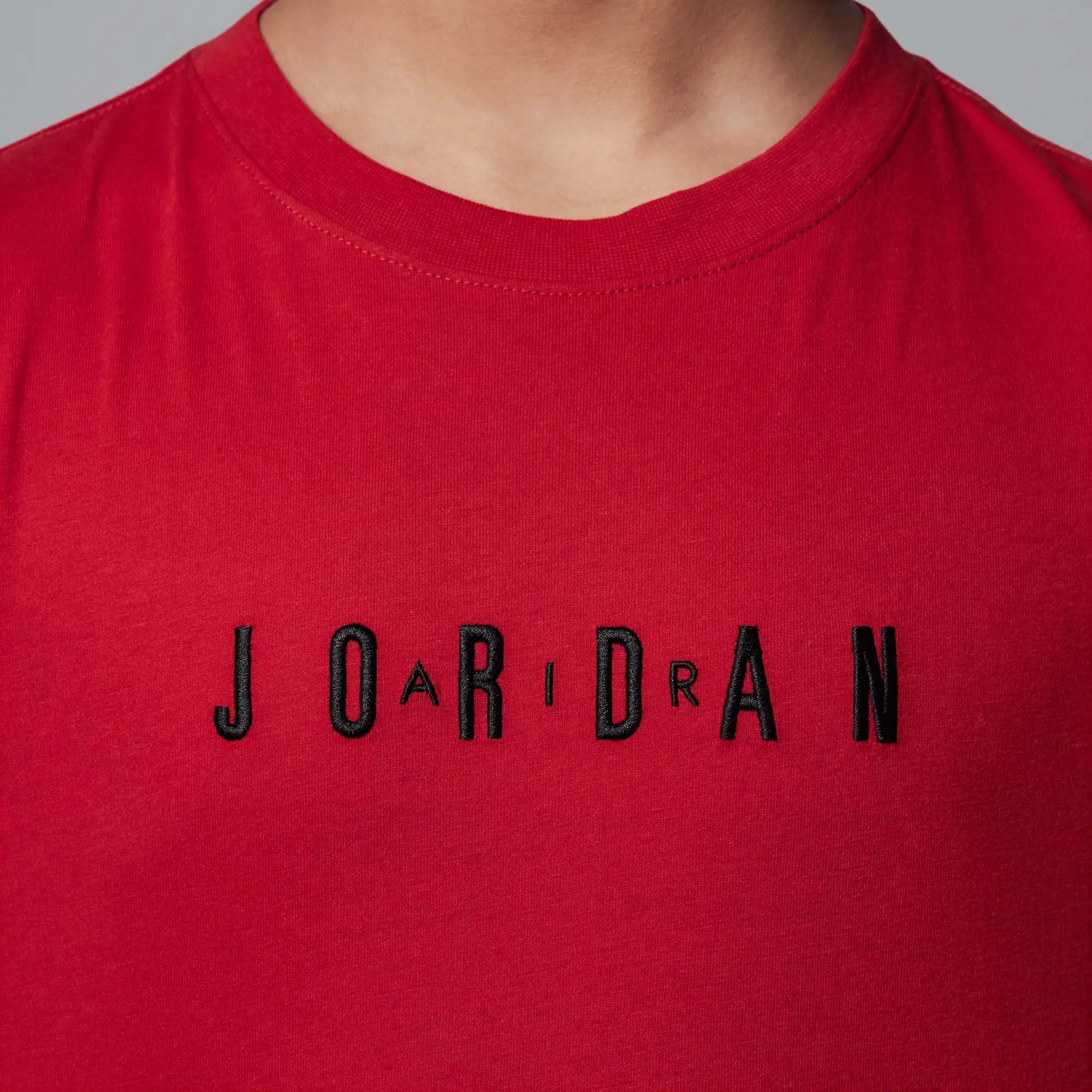 Nike Jordan Older Kids' Embroidered Logo T-Shirt - Red
