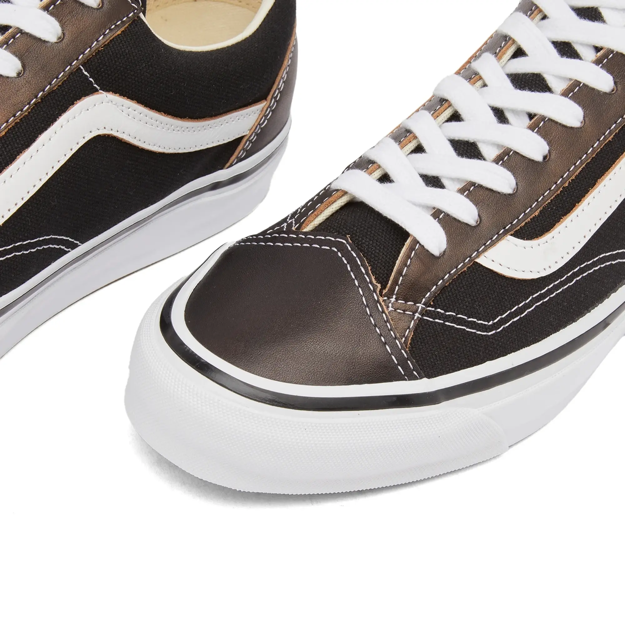 Vans Men's OTW Old Skool 36 Vibram Black &White
