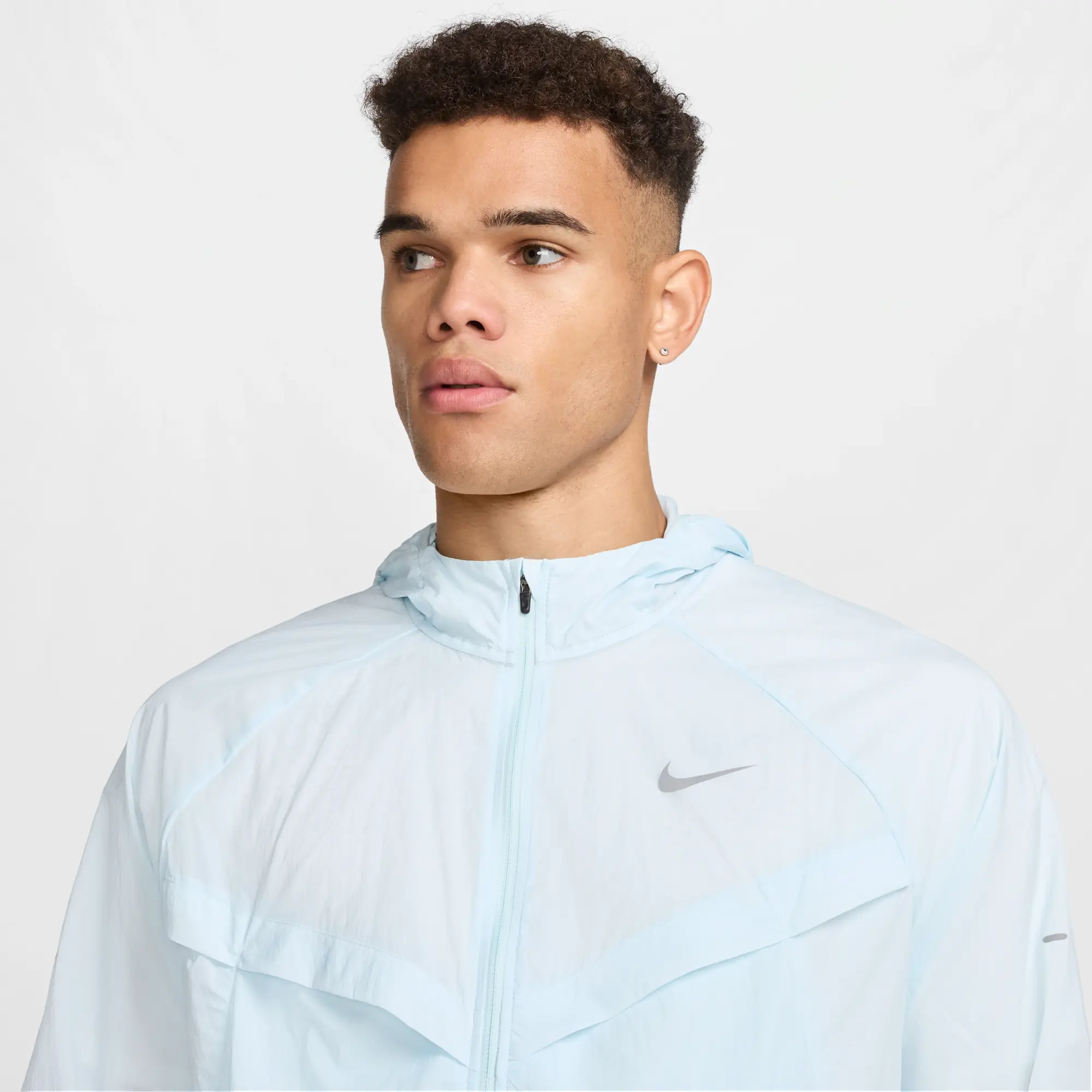 Nike Stride Men's Repel UV Running Jacket - Blue - Recycled Fibres