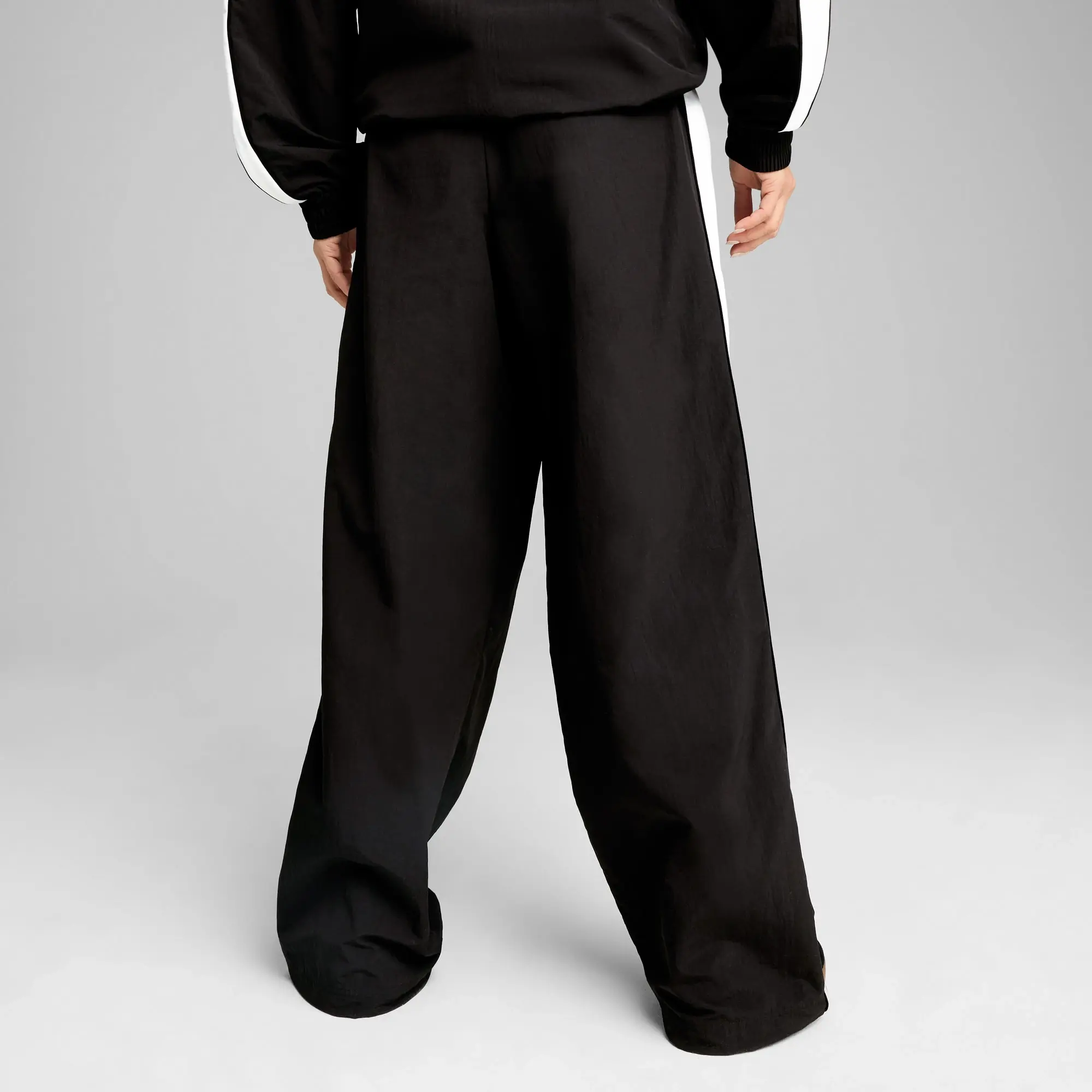 PUMA T7 Oversized Track Pants Unisex, Black