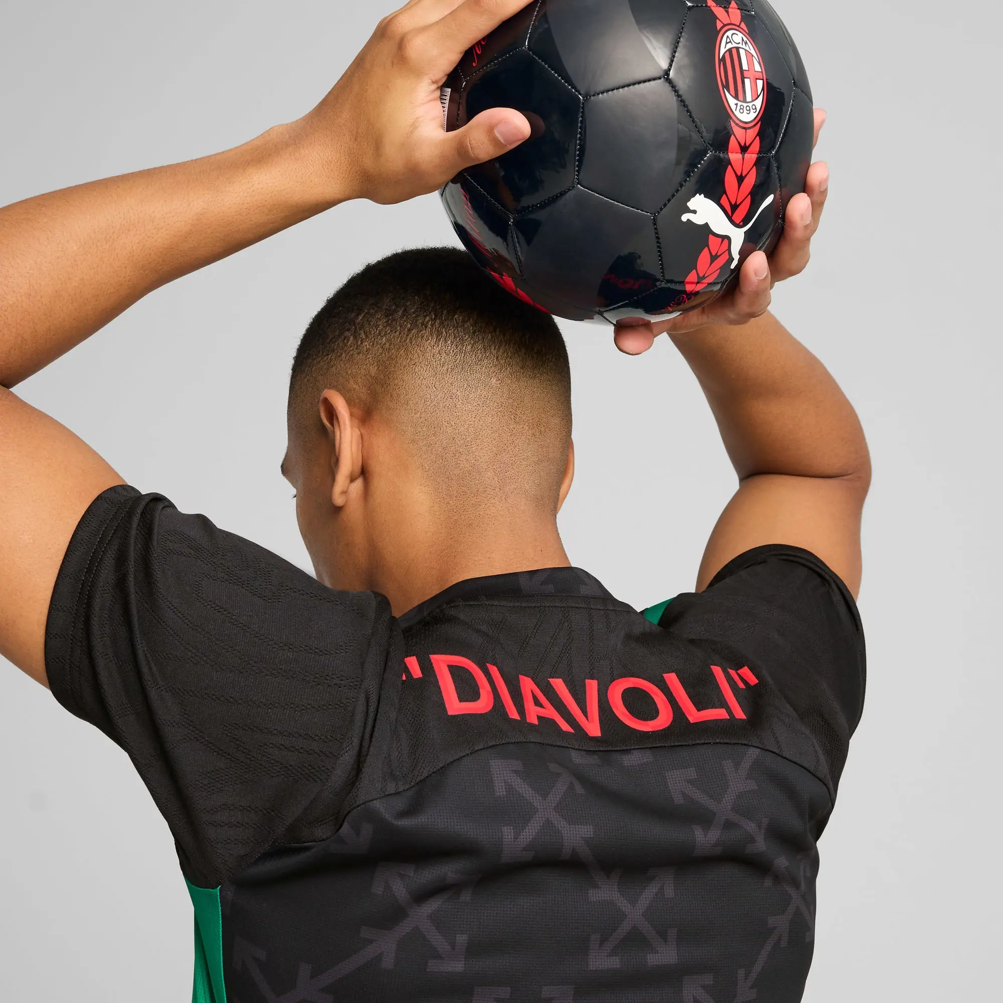 PRE-MATCH T-SHIRT PUMA X AC MILAN X OFF-WHITE™ 2024/25