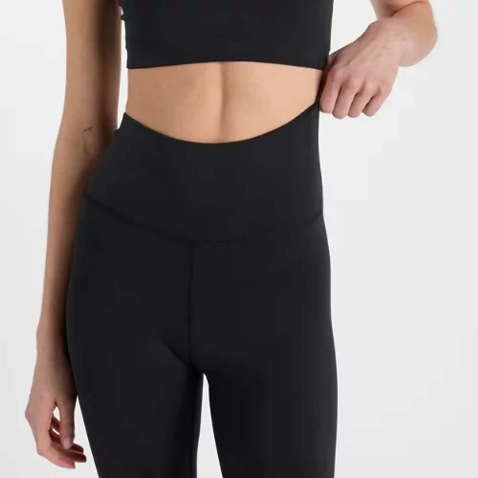 New Balance Women's NB Define High Rise Legging 25 in Black Poly Knit