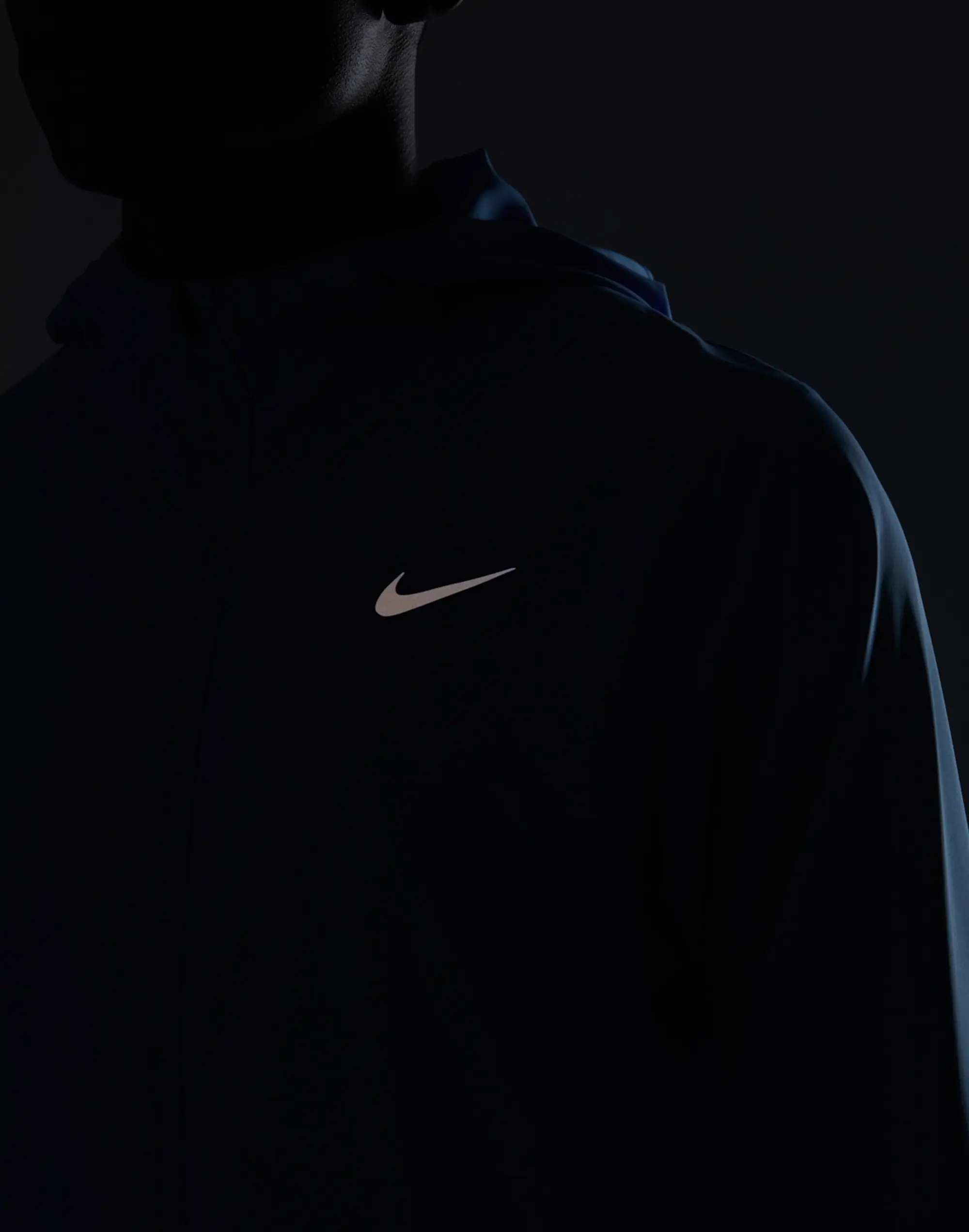 Men's Nike Form Woven Jacket in Blue/Silver