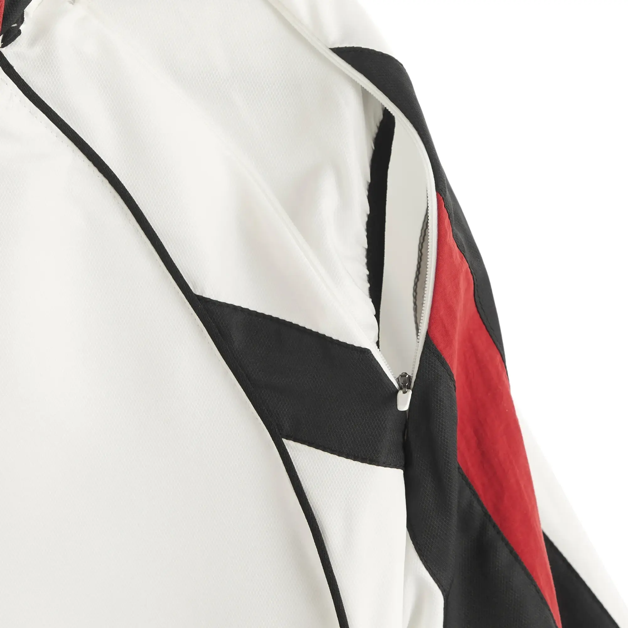 Umbro Zip Off Sleeve Detachable Wind Jacket In White Multi